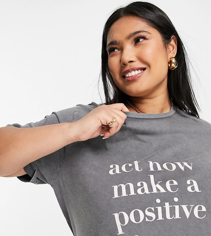 River Island Plus – T-Shirt in Grau mit Slogan günstig online kaufen