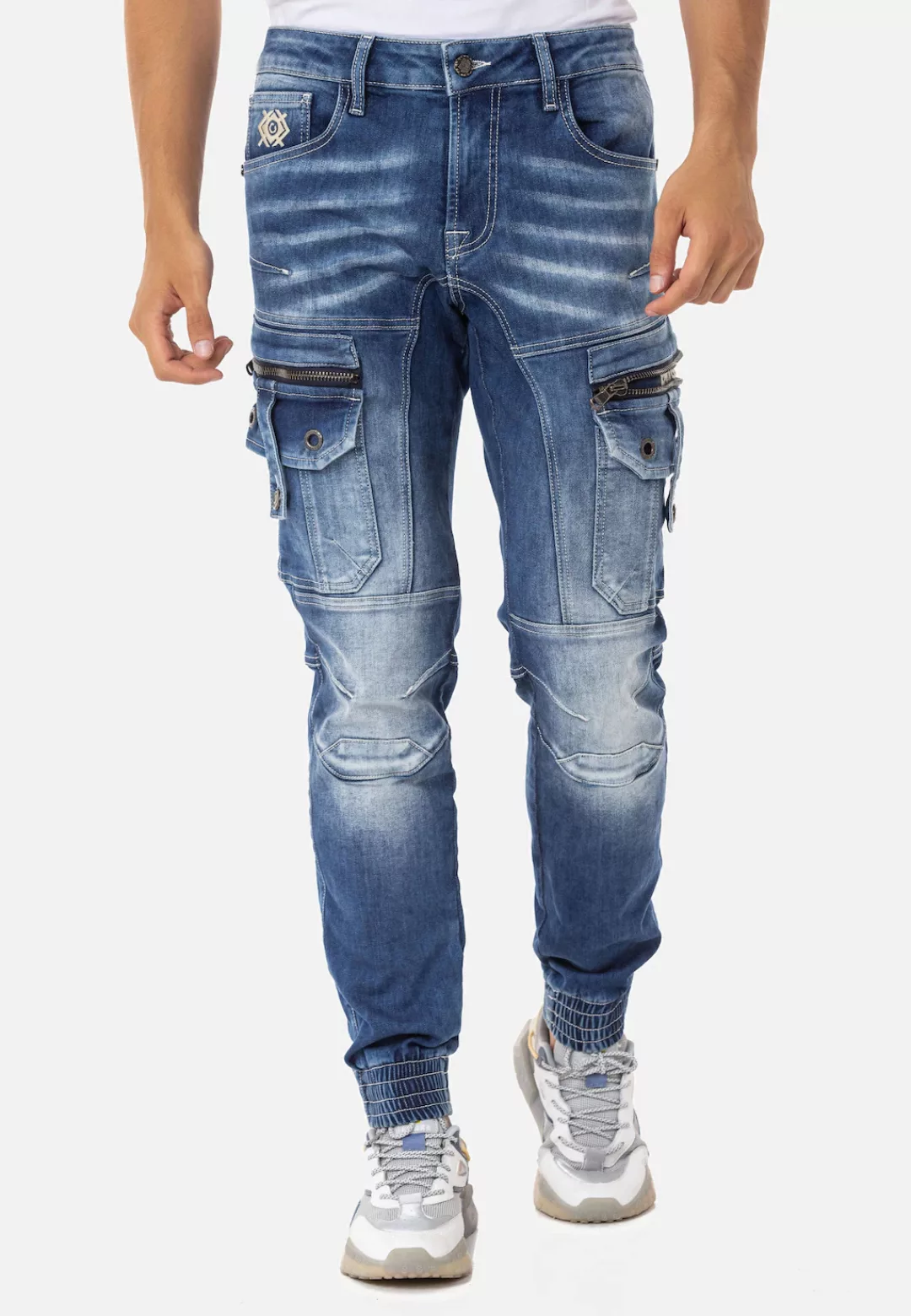 Cipo & Baxx Bequeme Jeans, mit trendigen Cargotaschen günstig online kaufen