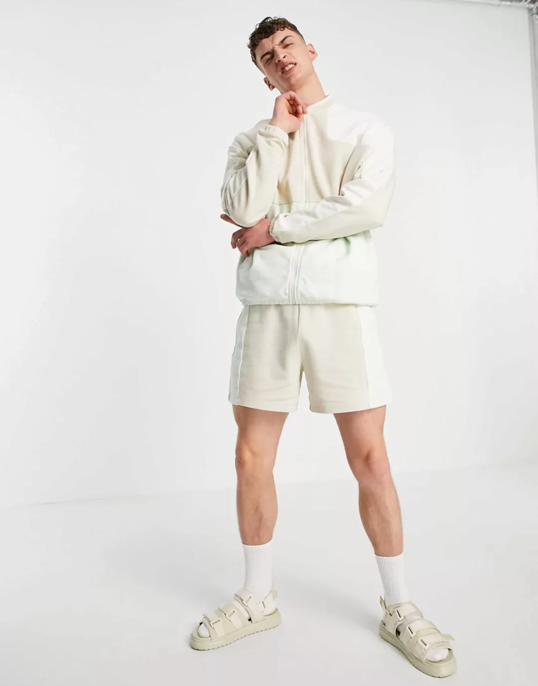 ASOS DESIGN – Oversize-Trainingsjacke aus Jersey in Beige und Minzgrün im B günstig online kaufen
