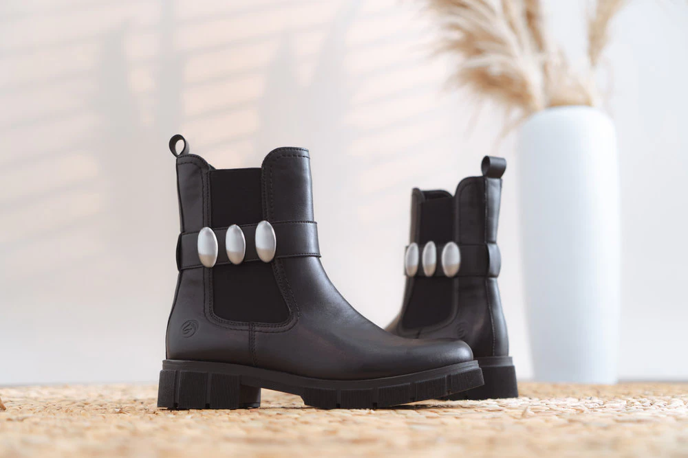 Remonte Chelseaboots, Boots, Stiefelette, Profilsohle, Stretcheinsatz und R günstig online kaufen