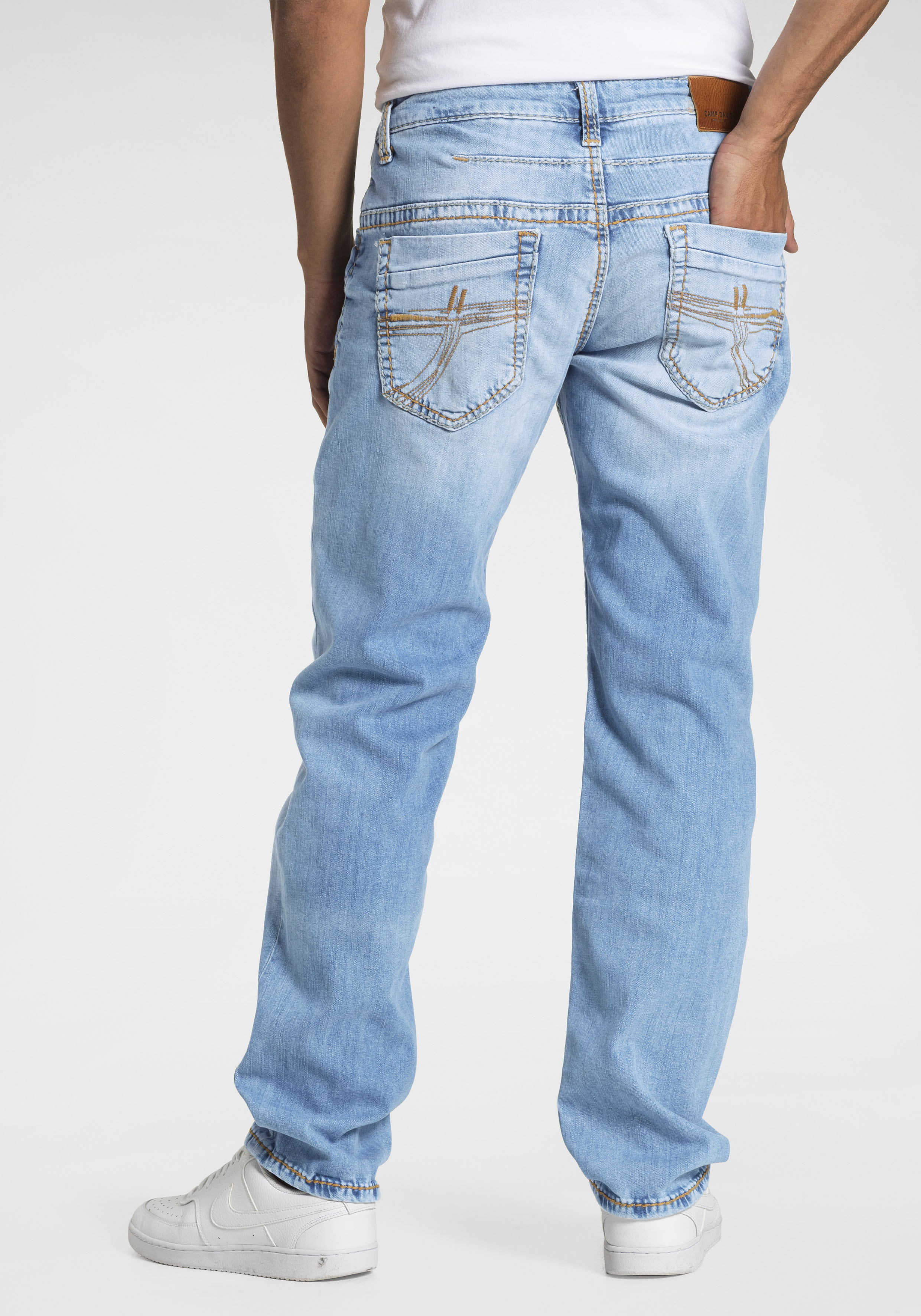 CAMP DAVID Comfort-fit-Jeans, mit breiten Nähten günstig online kaufen