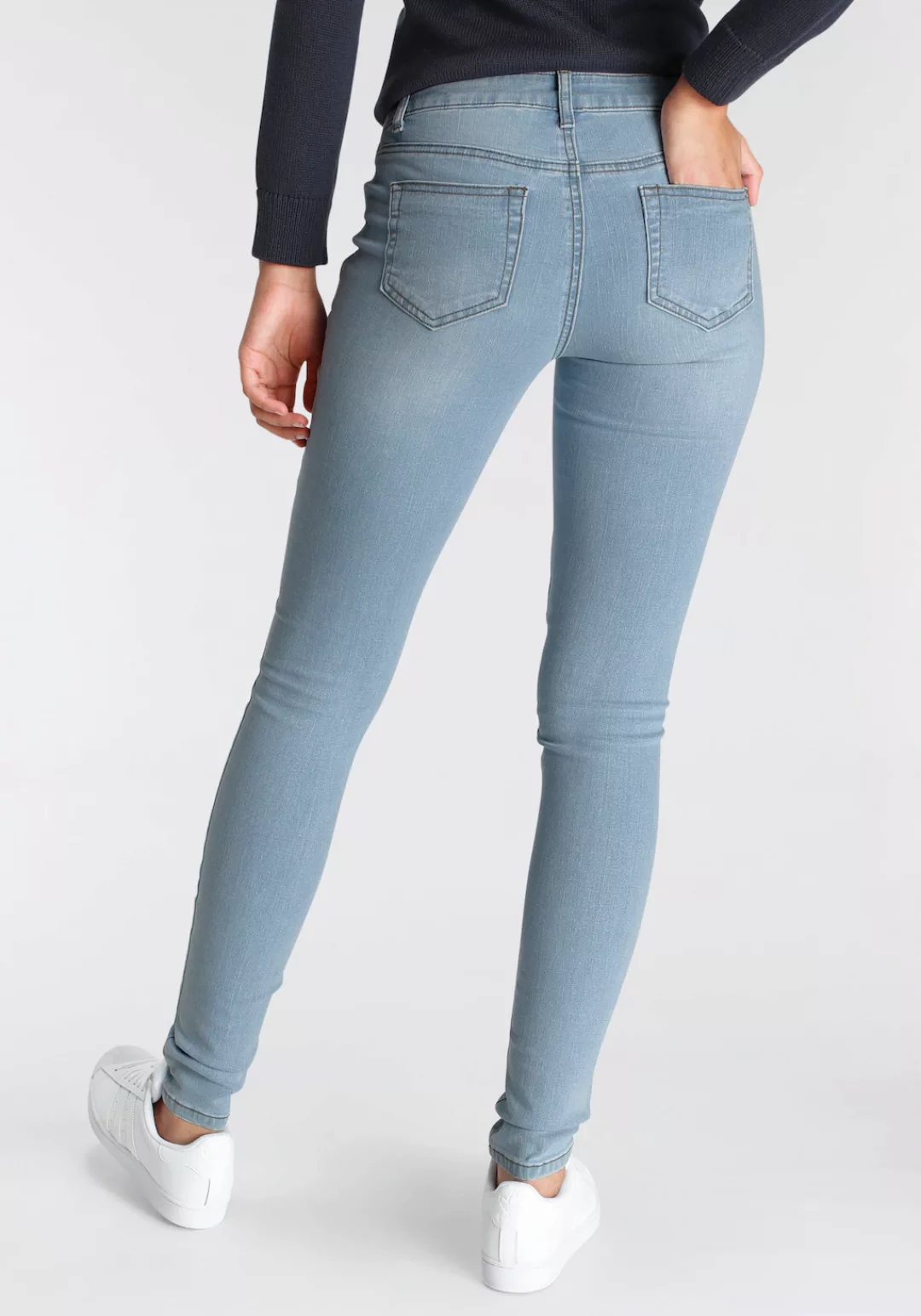 Arizona Skinny-fit-Jeans mit Keileinsätzen extra-enger Beinschnitt, niedrig günstig online kaufen