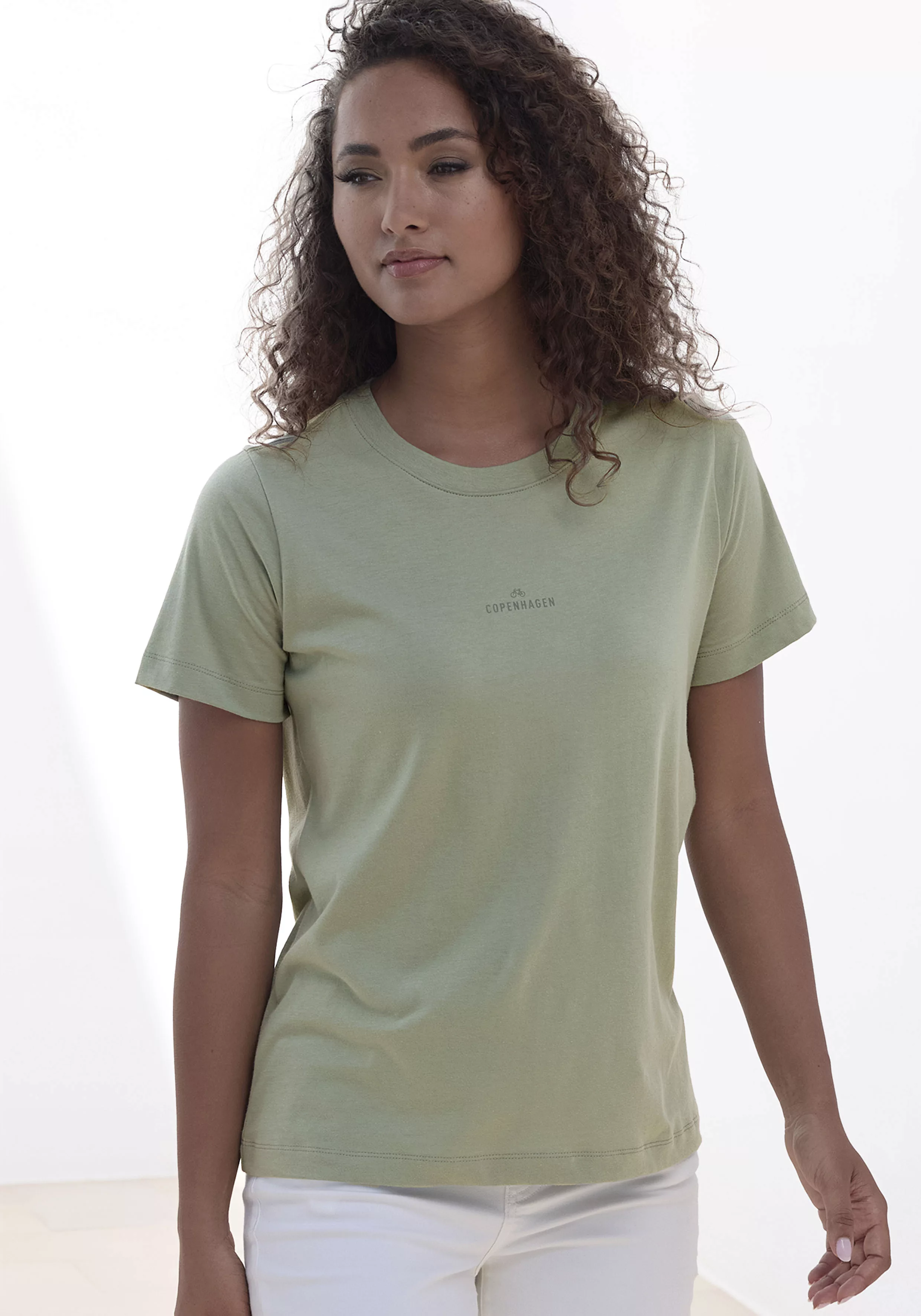Copenhagen Studios T-Shirt "mit dezentem Logoprint vorn", aus softer Jersey günstig online kaufen