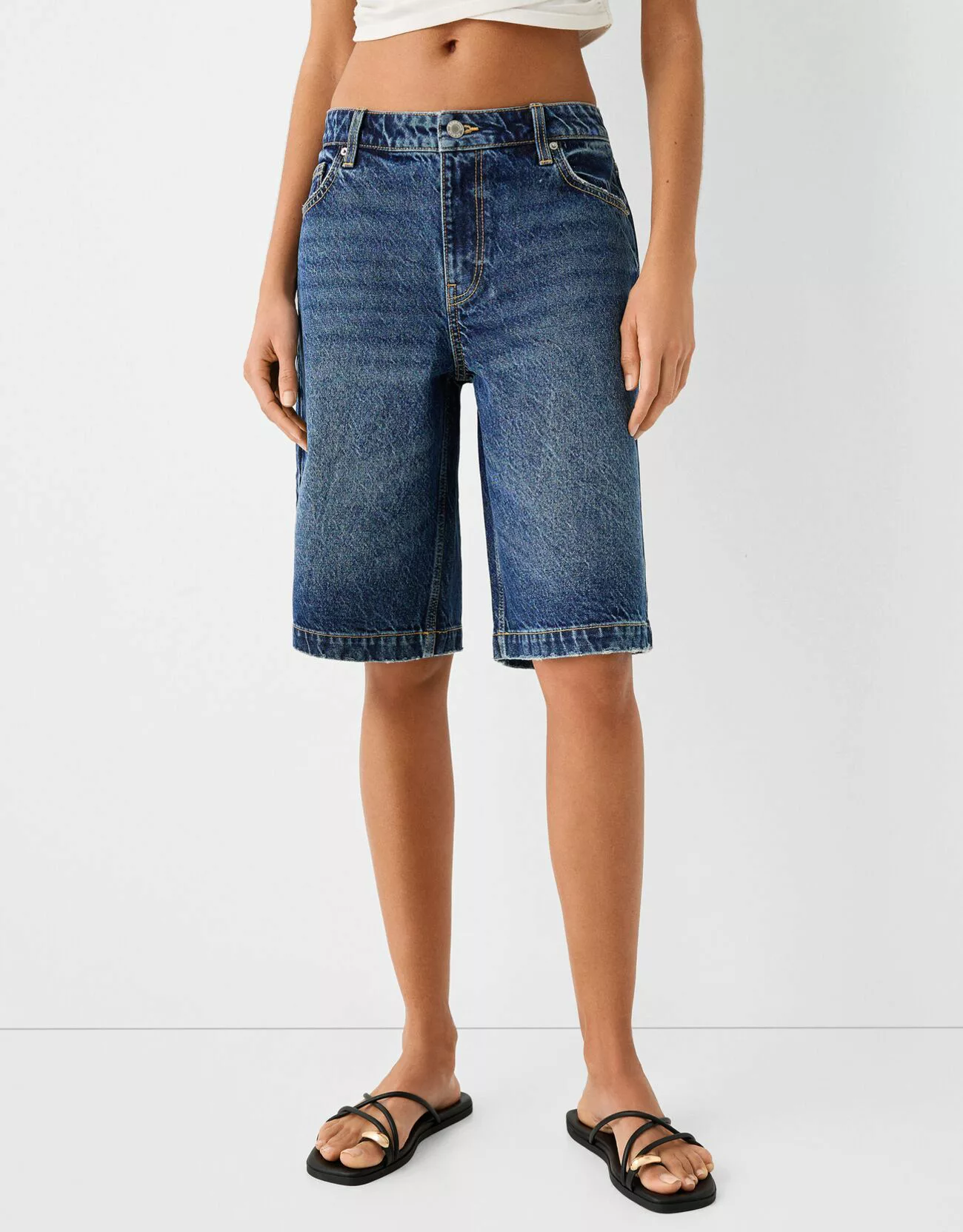 Bershka Jeans-Bermudashorts Im Baggy-Stil Damen 36 Blau günstig online kaufen