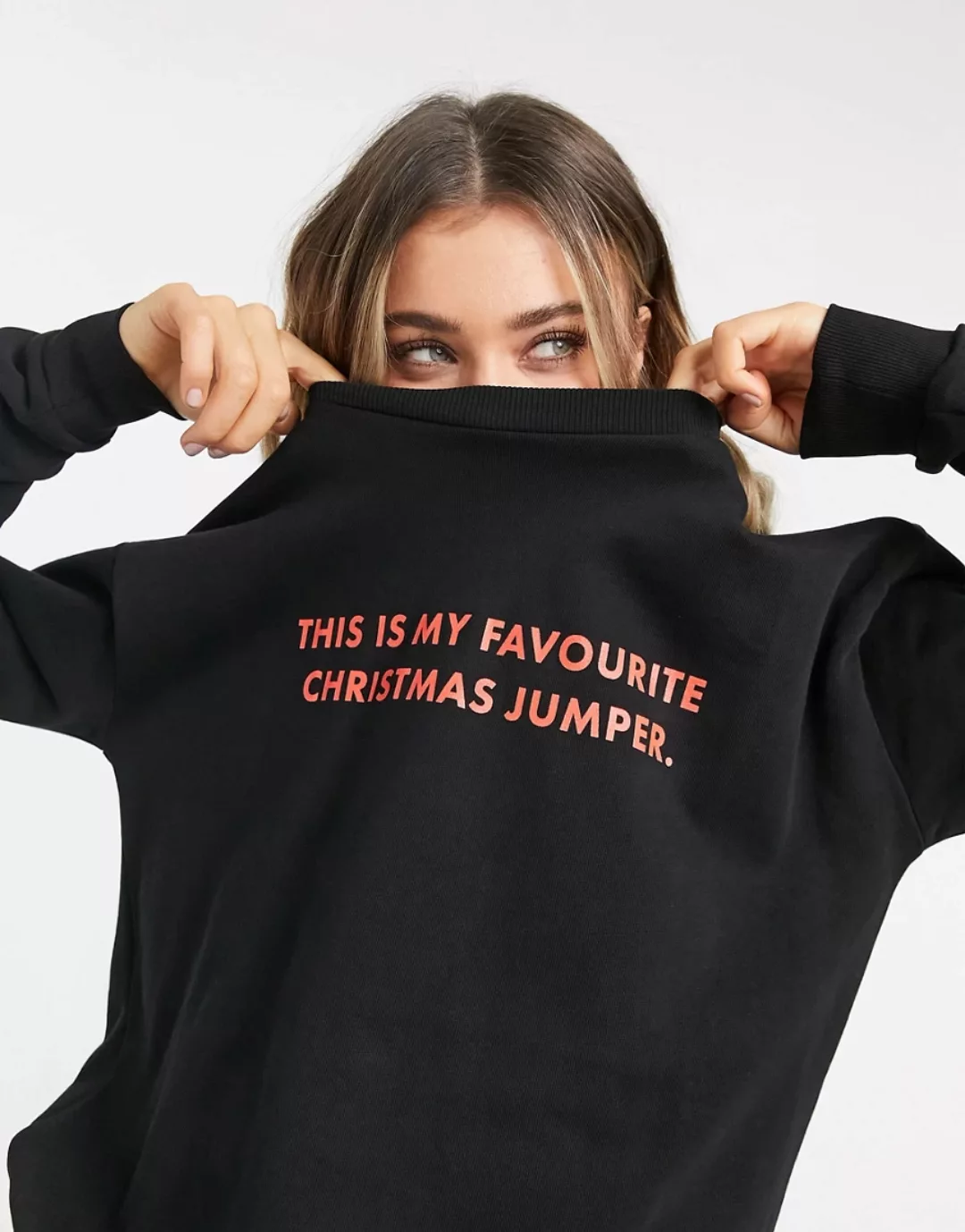 ASOS DESIGN – Weihnachtliches Sweatshirt mit „Favorite Jumper“-Aufdruck in günstig online kaufen