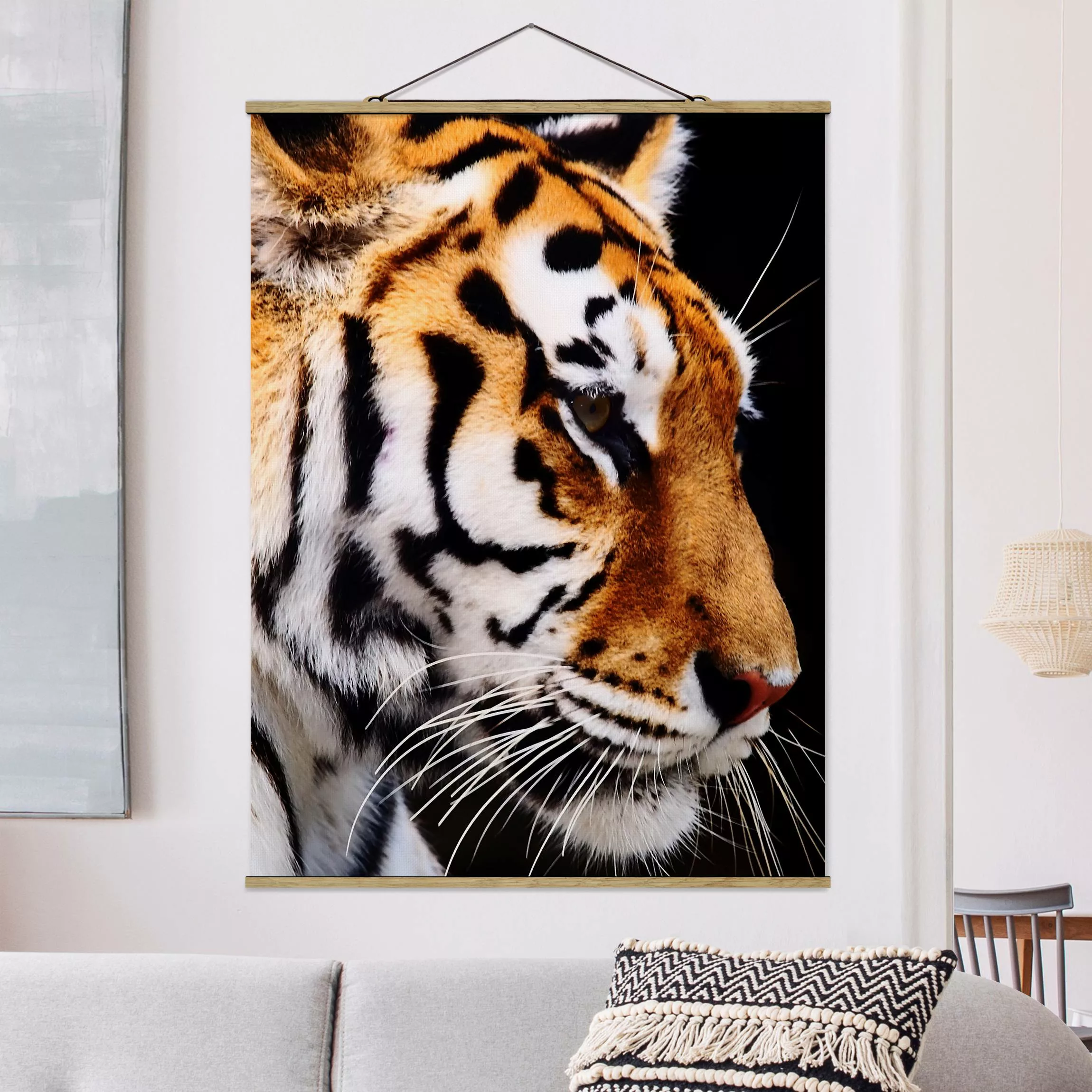 Stoffbild Tiere mit Posterleisten - Hochformat Tiger Schönheit günstig online kaufen