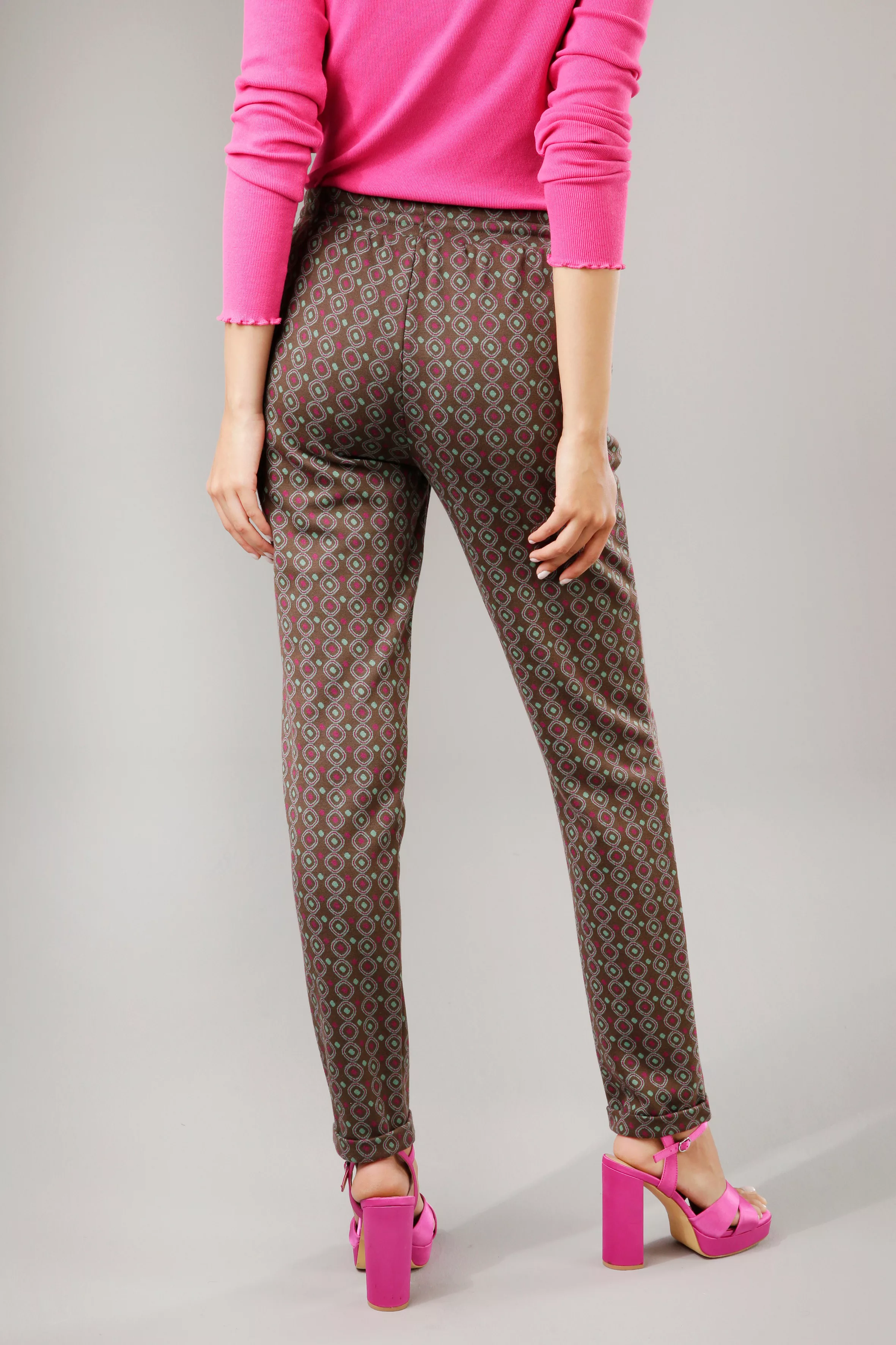 Aniston CASUAL Schlupfhose, mit farbenfrohem, graphischem Muster günstig online kaufen