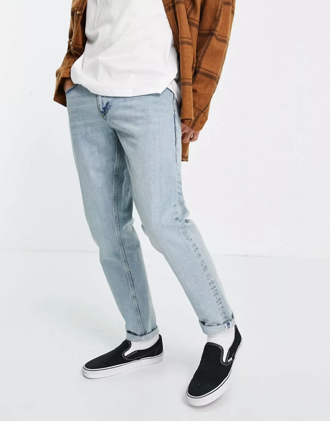 ASOS DESIGN – Schmale Jeans aus Selvedge-Denim mit heller Waschung-Blau günstig online kaufen