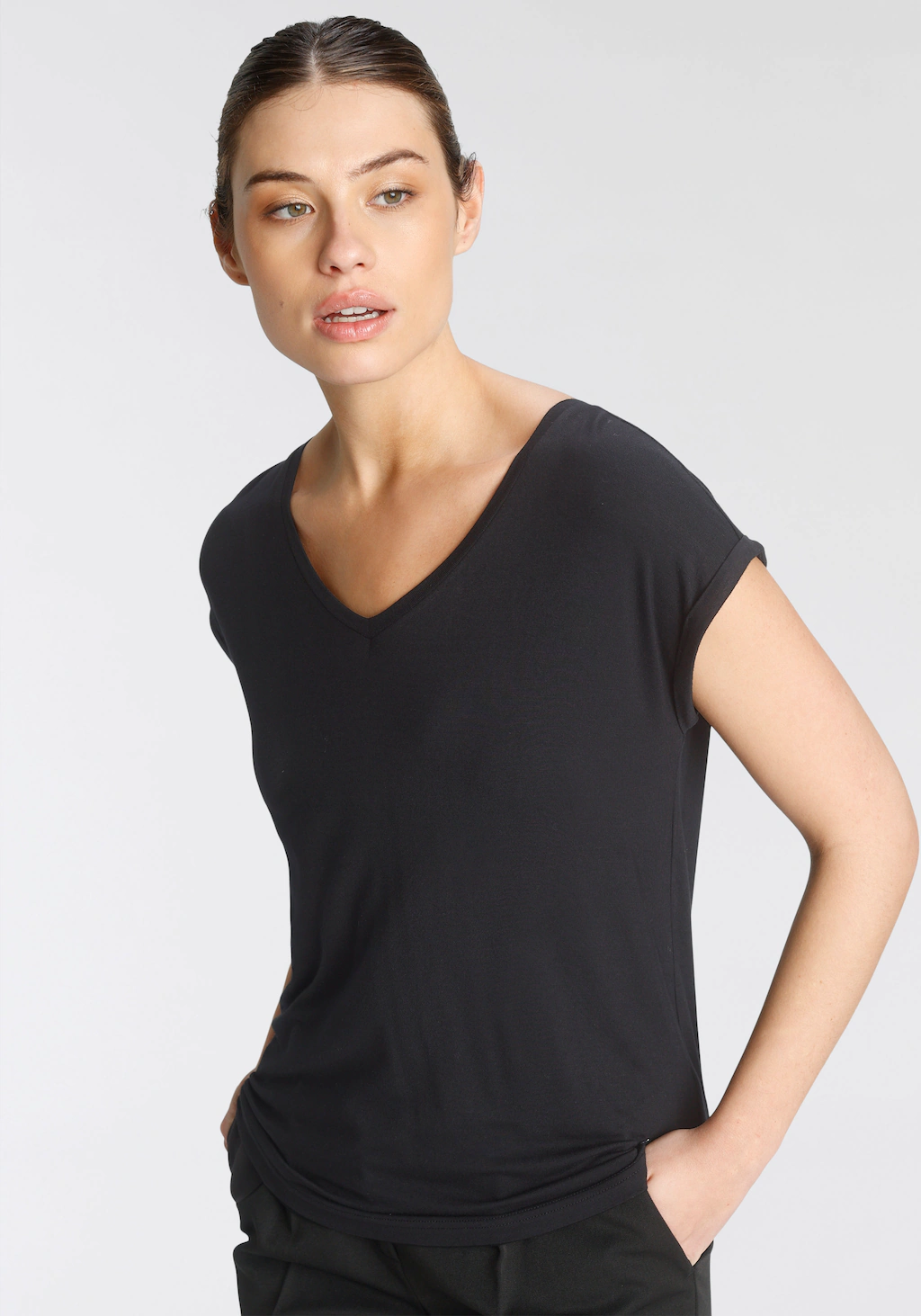 Tamaris V-Shirt, mit lockerer Passform günstig online kaufen