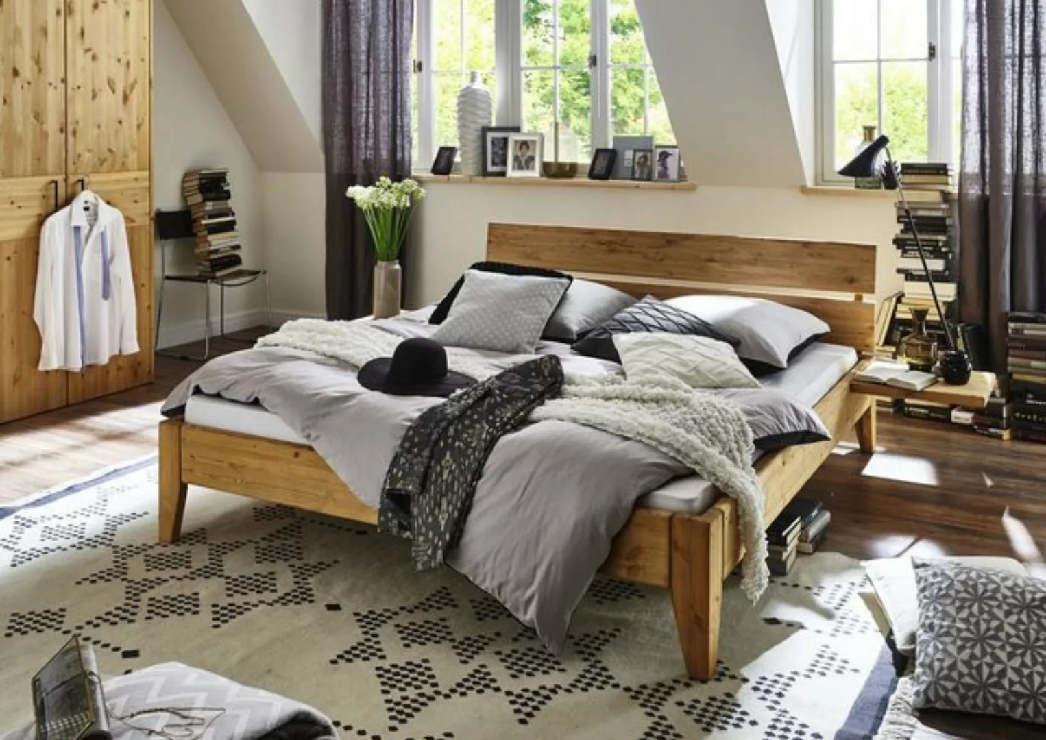 Natur24 Einzelbett Bett Aalborg 90x200cm Komforthöhe 45cm Kiefer mit Kopfte günstig online kaufen