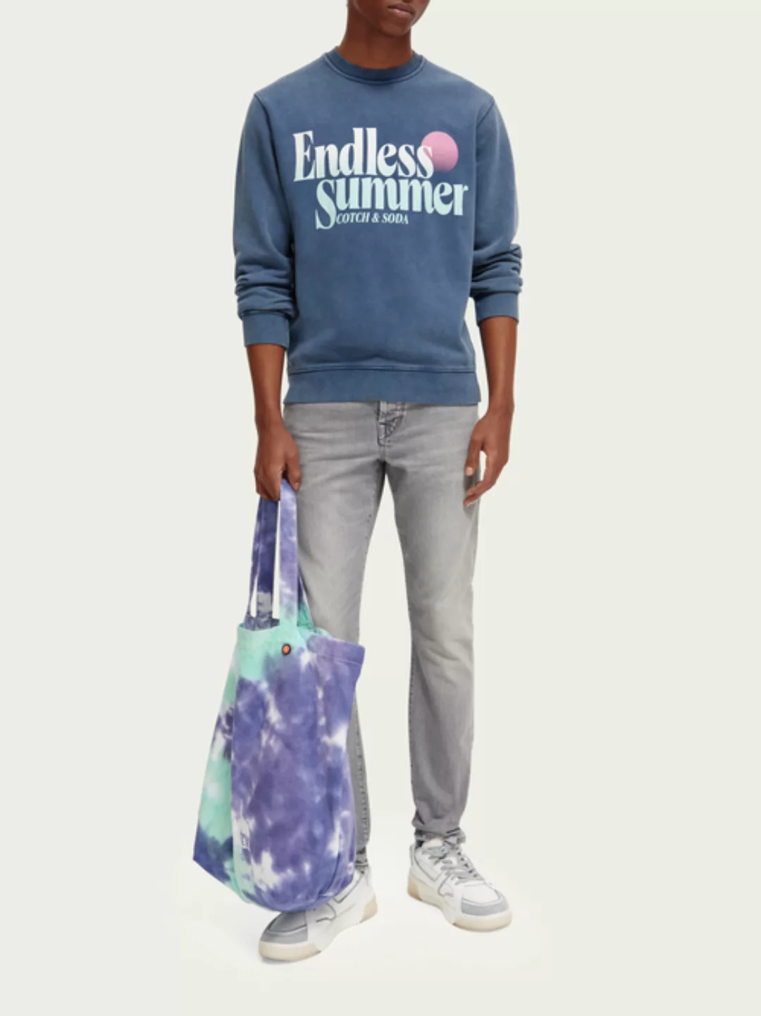 Scotch & Soda Regular Fit Sweatshirt mit Rundhalsausschnitt und „Garment-Dy günstig online kaufen