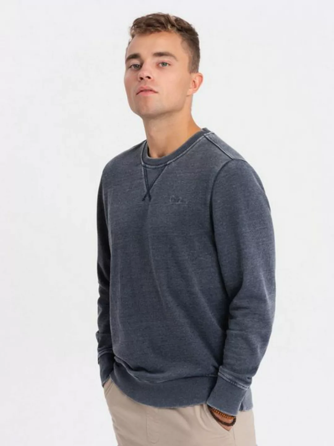 OMBRE Sweatshirt Gewaschenes Herren-Sweatshirt mit Ziernähten am Halsaussch günstig online kaufen