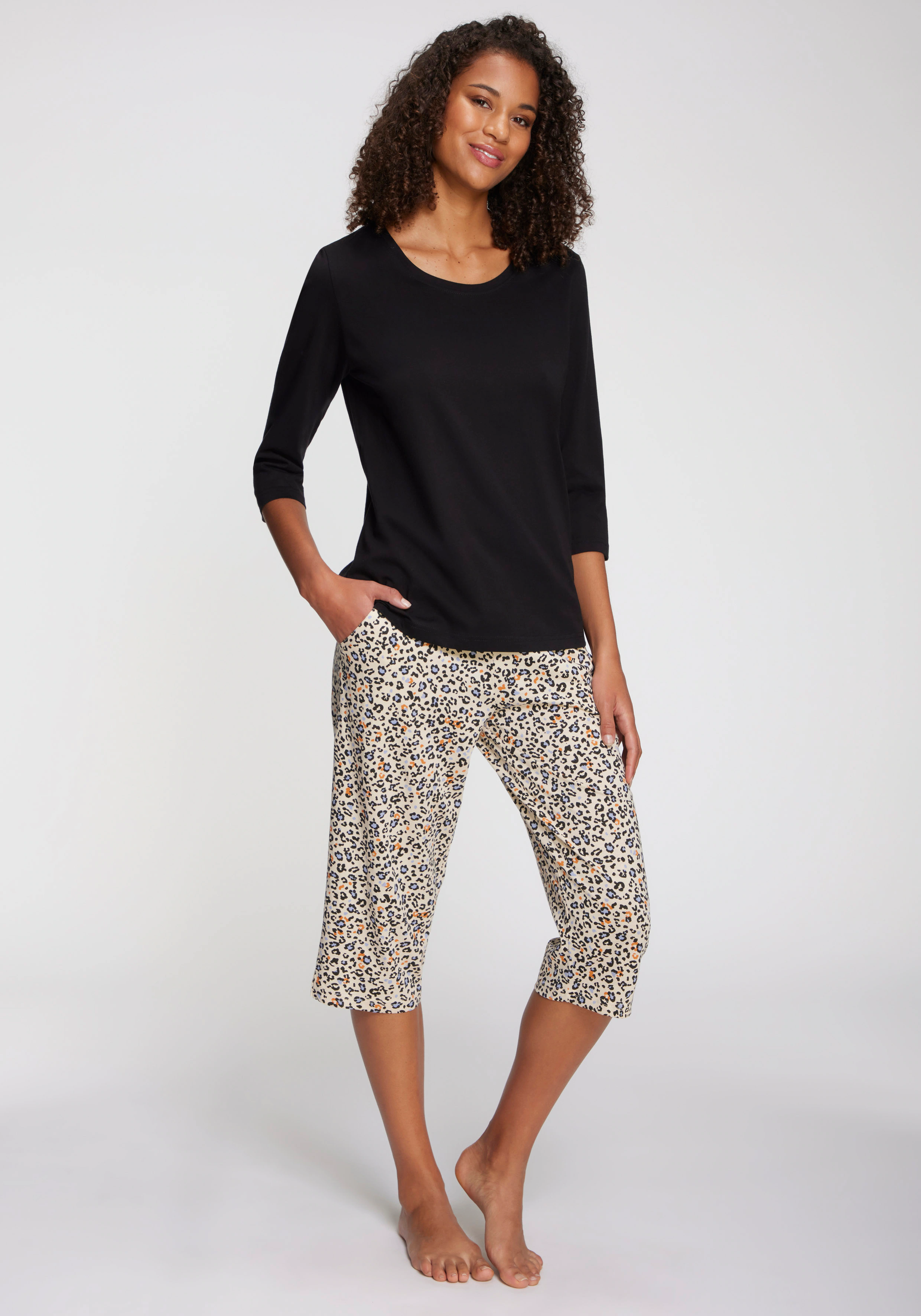 Vivance Dreams Capri-Pyjama, (2 tlg.), mit schönem Animalprint günstig online kaufen