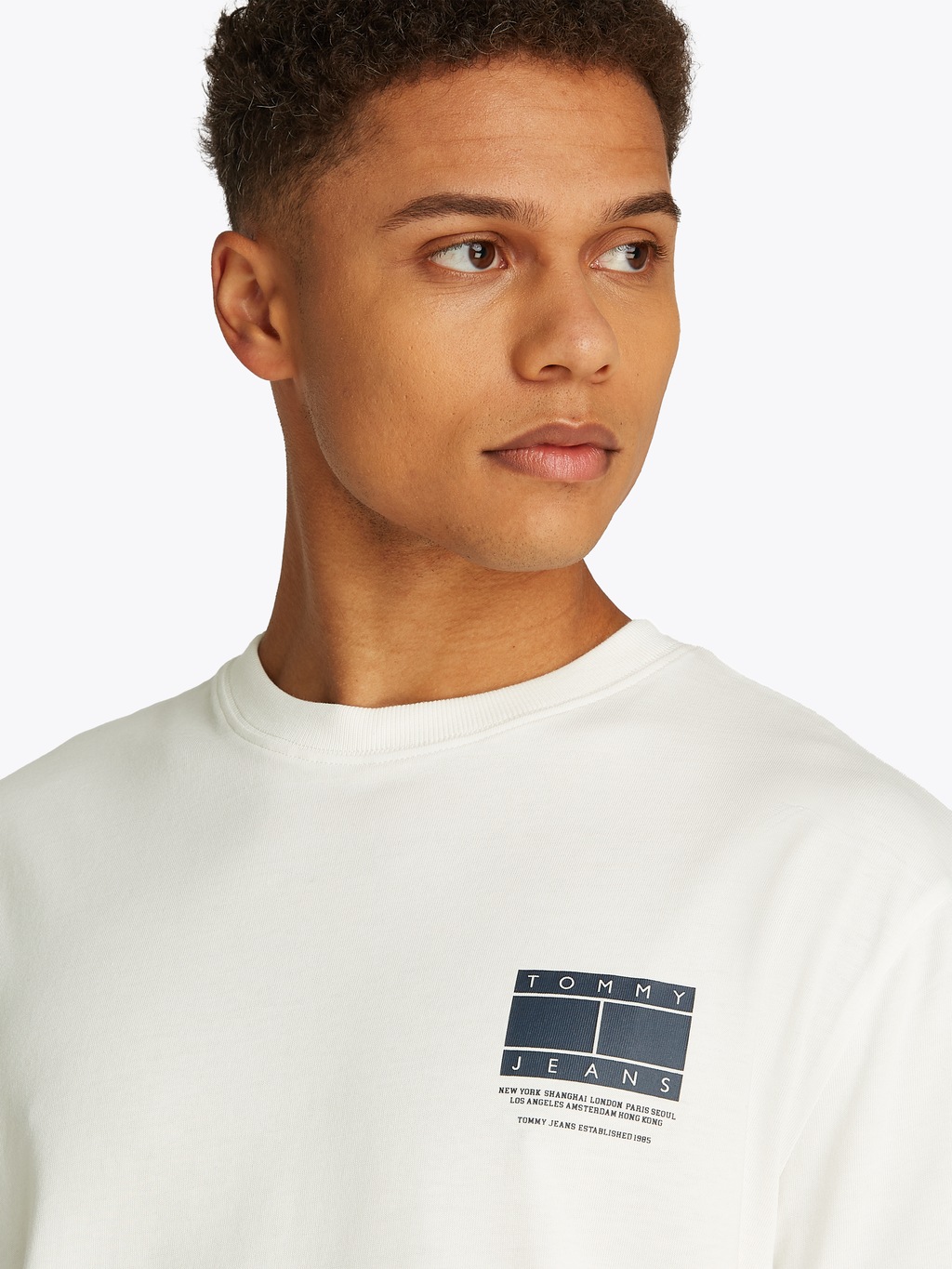 Tommy Jeans T-Shirt "TJM REG DNA GRAPHIC TEE EXT", mit kontrastfarbenen Pri günstig online kaufen