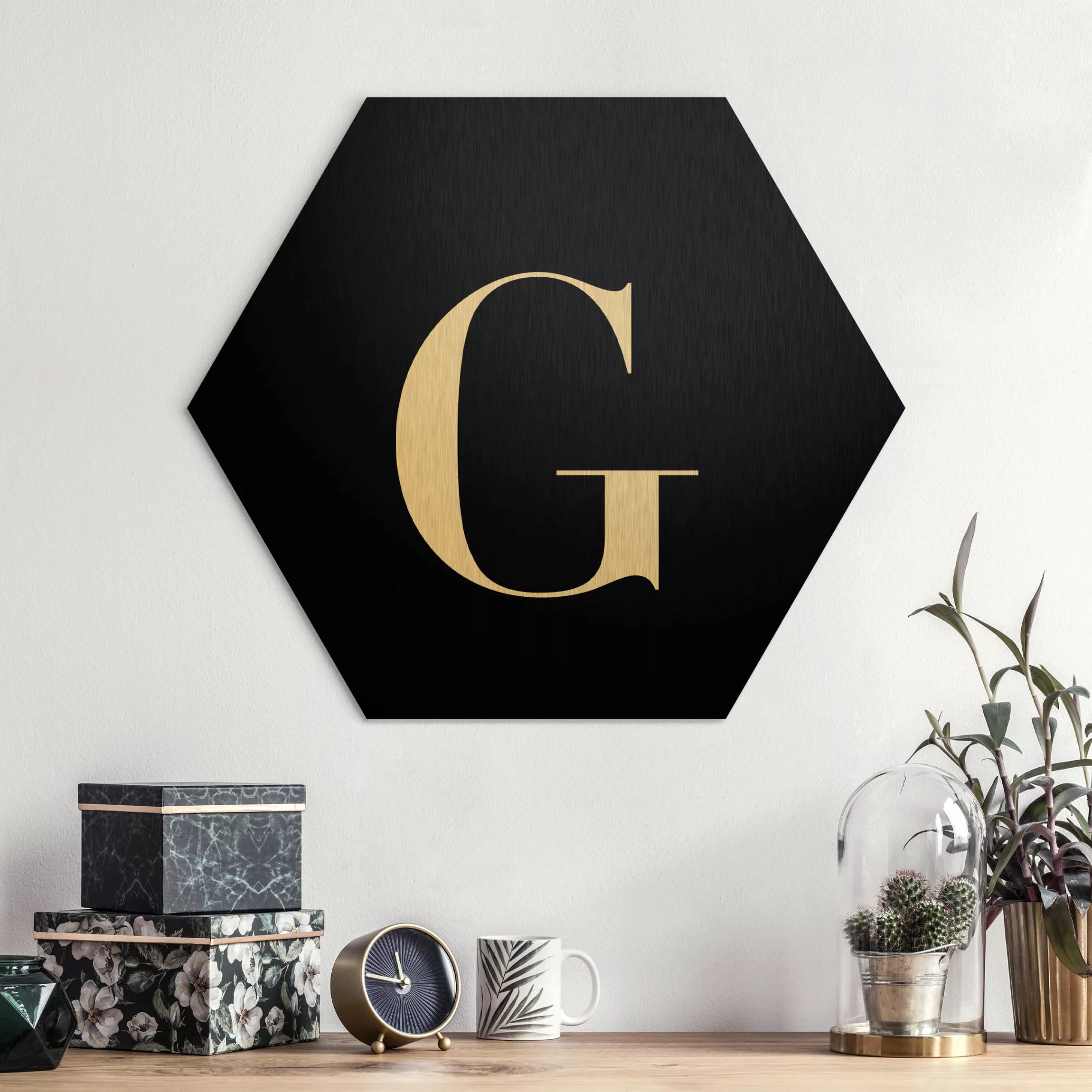 Hexagon-Alu-Dibond Bild Buchstaben Buchstabe Serif Schwarz G günstig online kaufen