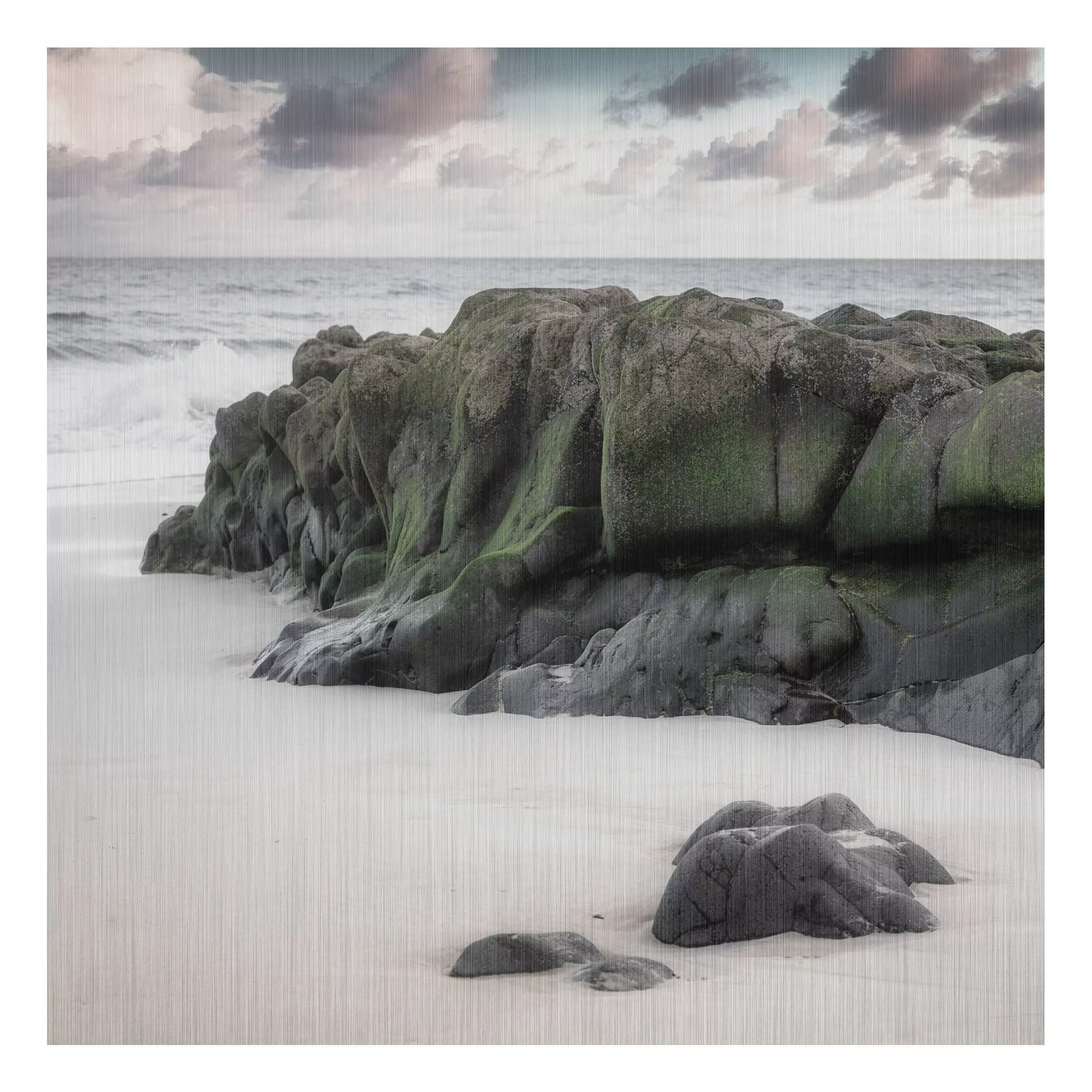 Alu-Dibond Bild - Quadrat Felsen am Strand günstig online kaufen