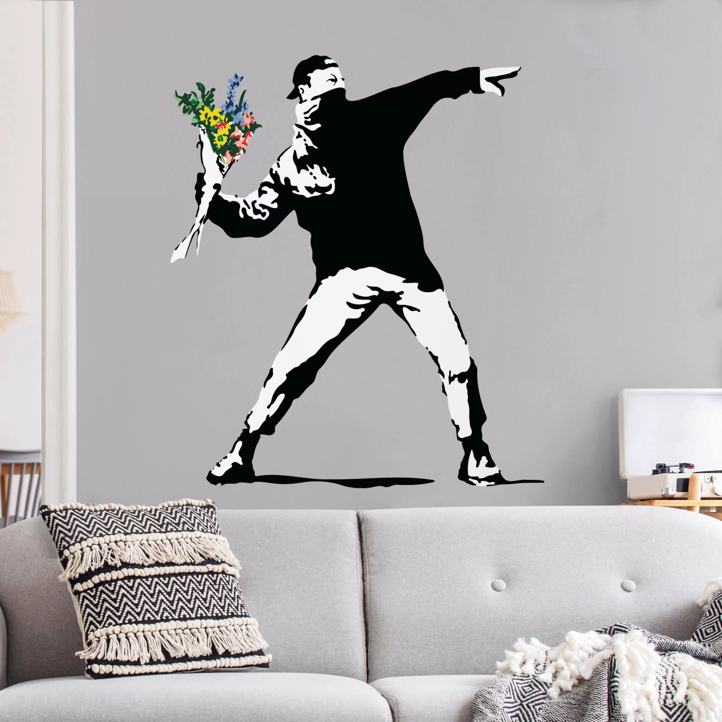 Wandtattoo Blumenwerfer - Brandalised ft. Graffiti by Banksy günstig online kaufen