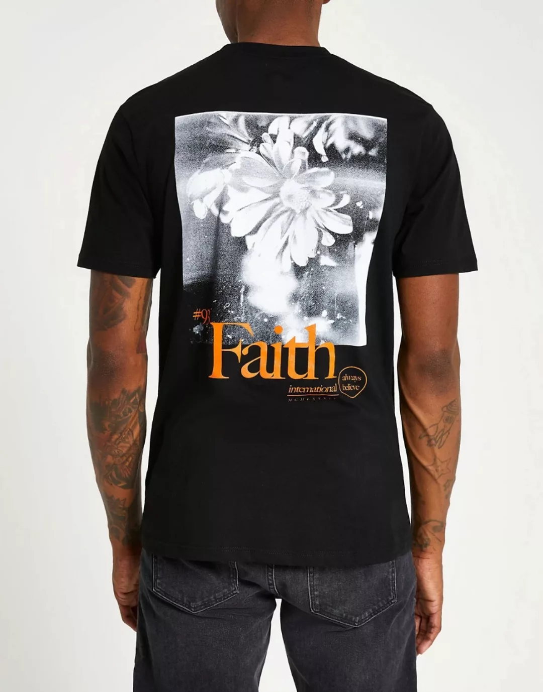 River Island – Schmal geschnittenes T-Shirt mit „Faith“-Print, in Schwarz günstig online kaufen