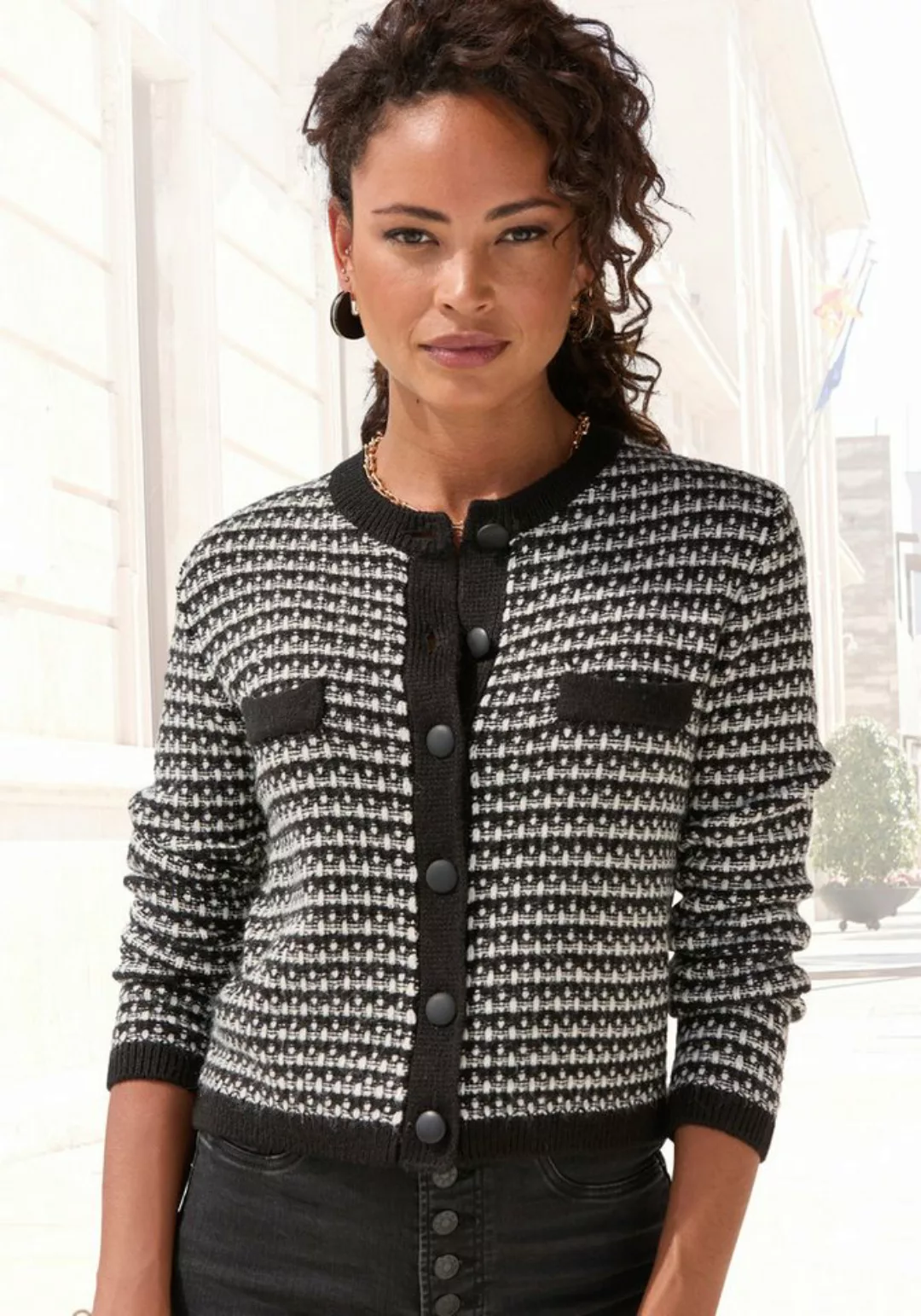 LASCANA Strickjacke mit Karomuster, markante Knopfleiste, casual-chic günstig online kaufen