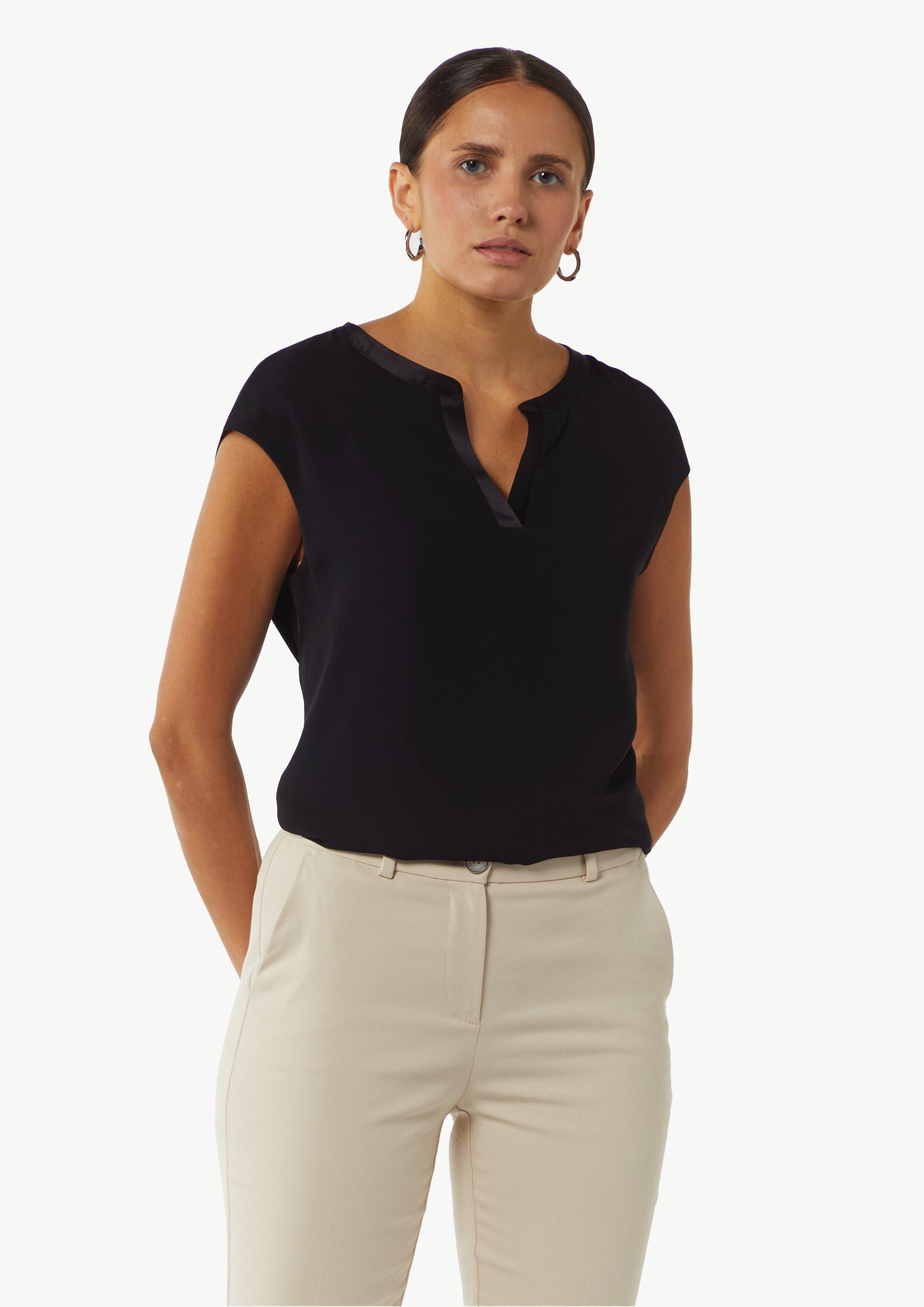 Comma Blusenshirt, mit geschlitztem Rundhals, Satin-Optik günstig online kaufen