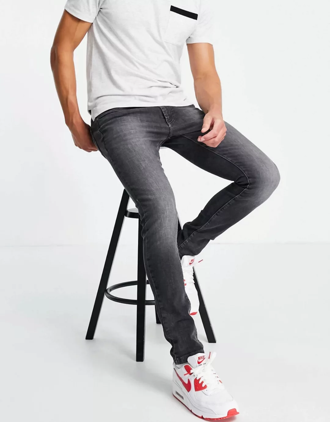 Burton – Schmal geschnittene Jeans in Hellgrau günstig online kaufen