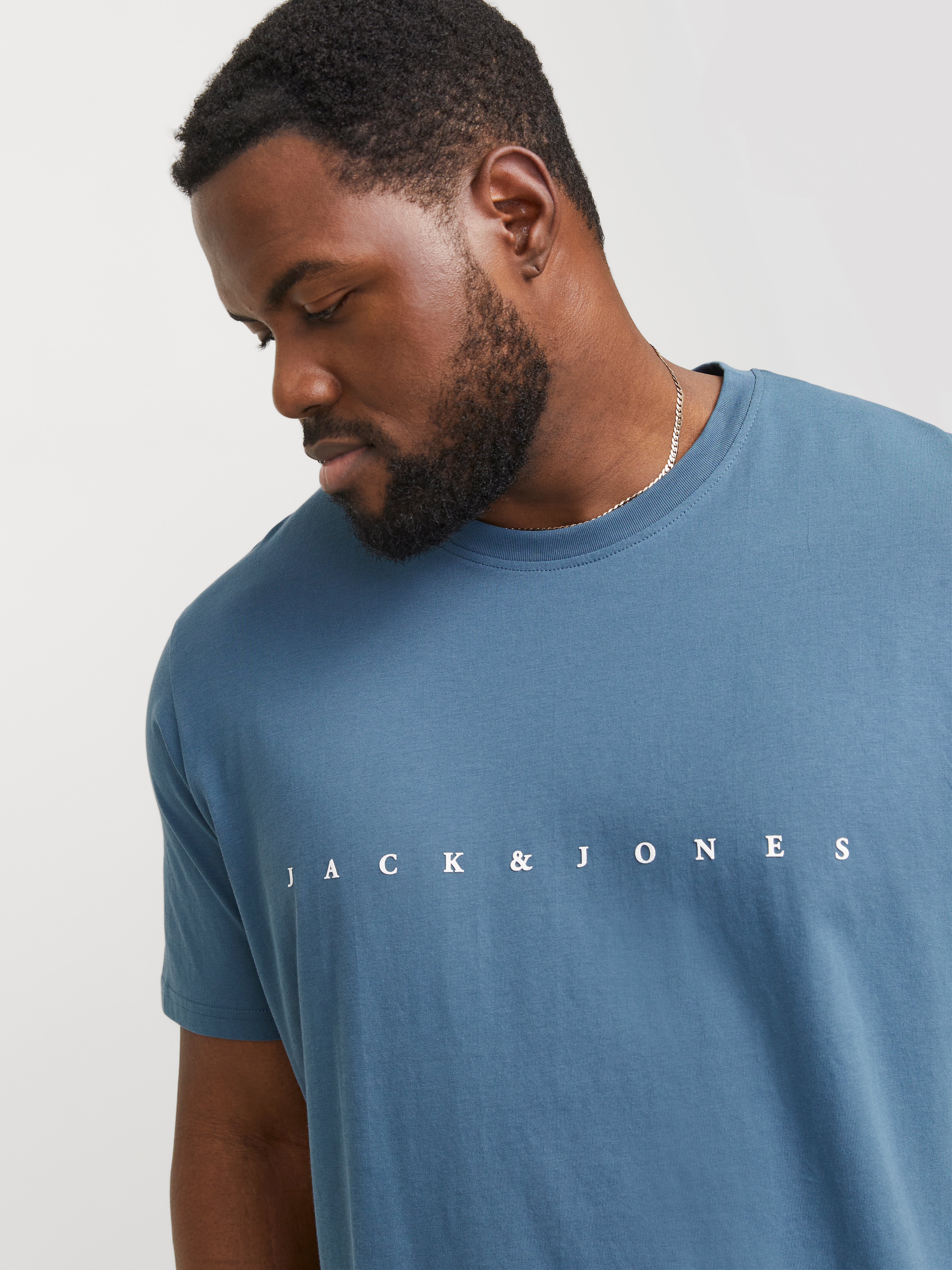 Jack & Jones PlusSize Rundhalsshirt "JJESTAR JJ TEE SS NOOS PLS", mit Logo günstig online kaufen