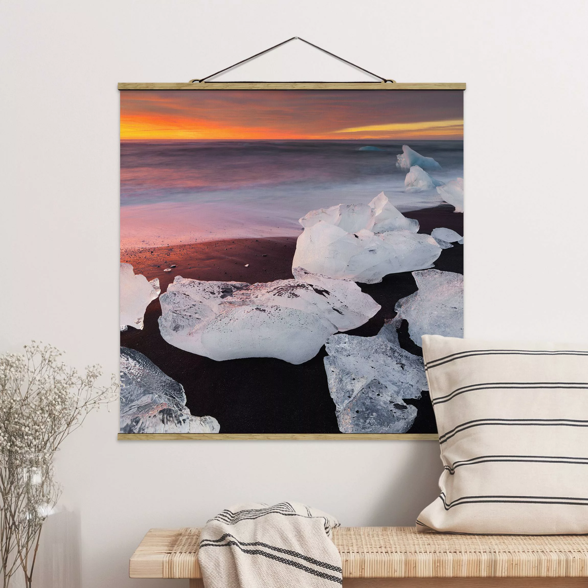 Stoffbild Strand mit Posterleisten - Quadrat Eisbrocken Jökulsárlon Island günstig online kaufen