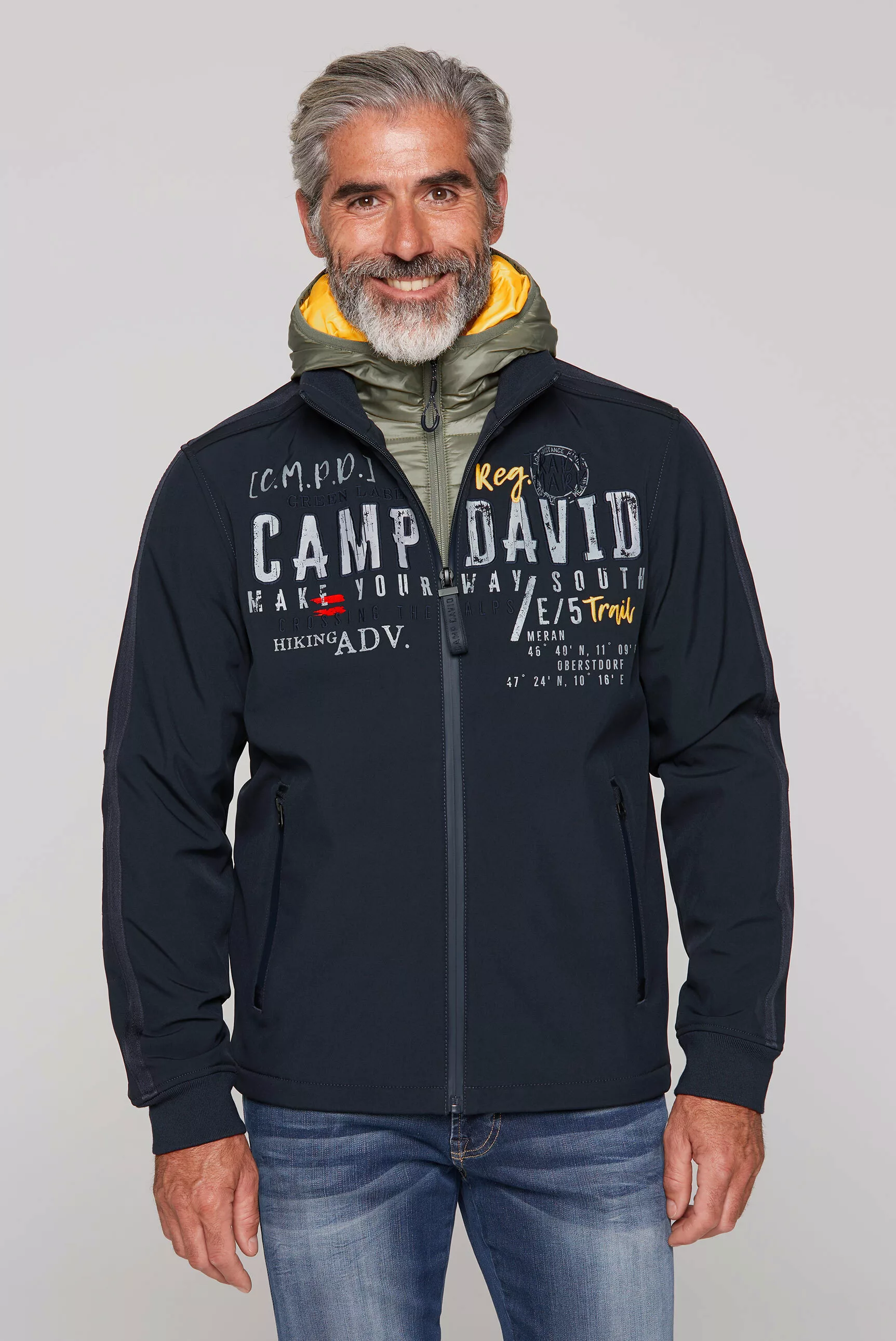 CAMP DAVID Softshelljacke, mit Kapuze, mit verstellbarem Gummizug im Saum günstig online kaufen