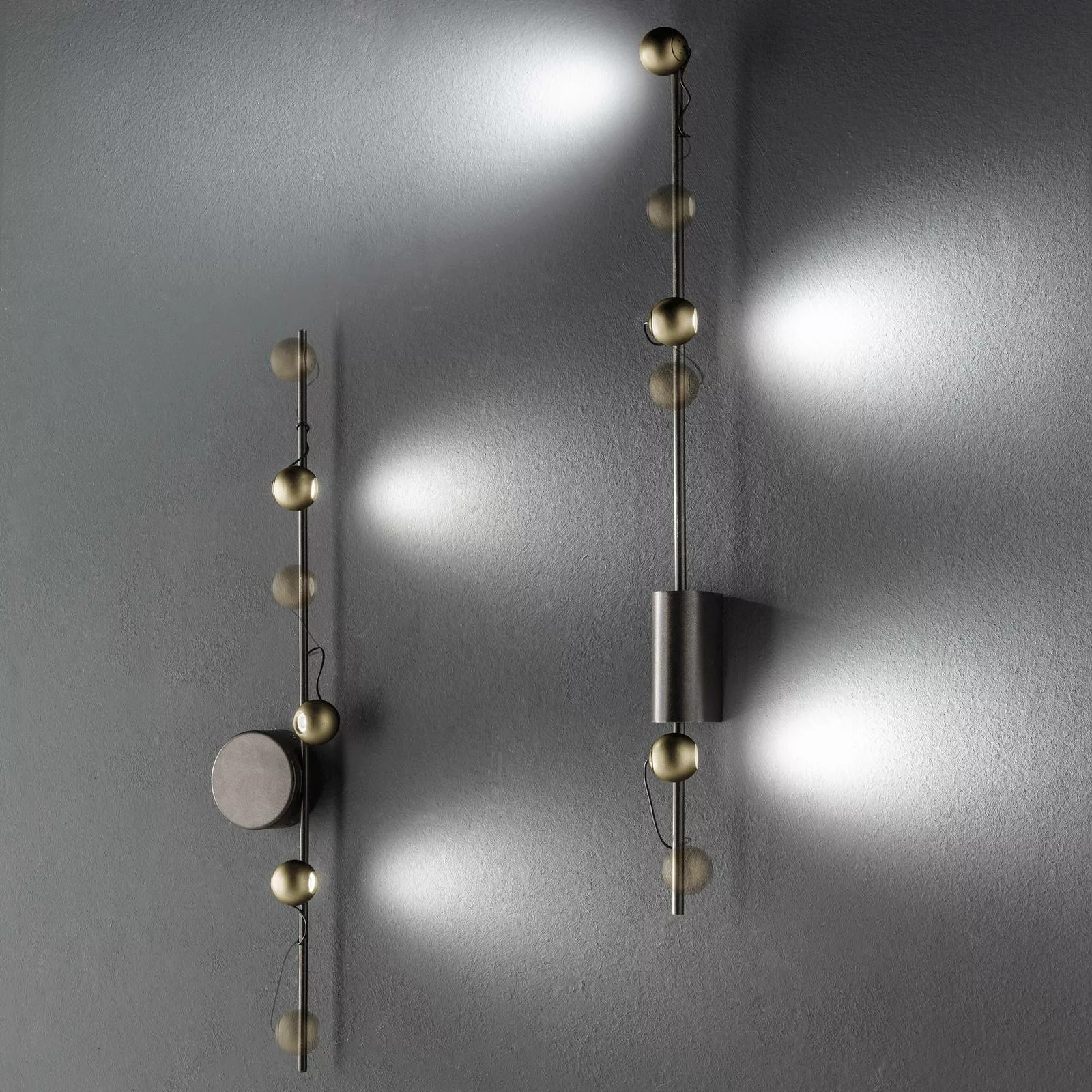 LED-Wandleuchte Magnetic C, bronze/gold günstig online kaufen