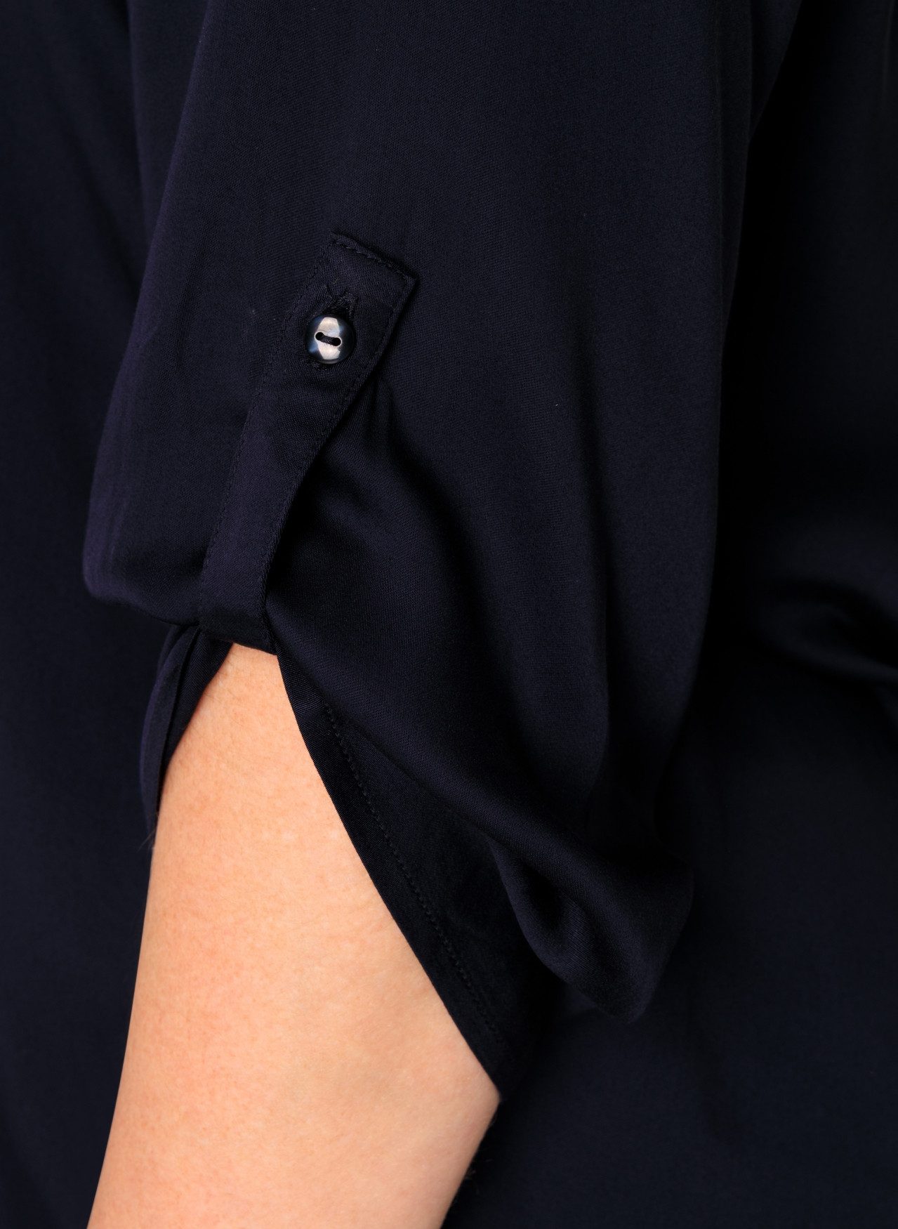 Base Level Curvy Shirtbluse Yanina mit günstig online kaufen