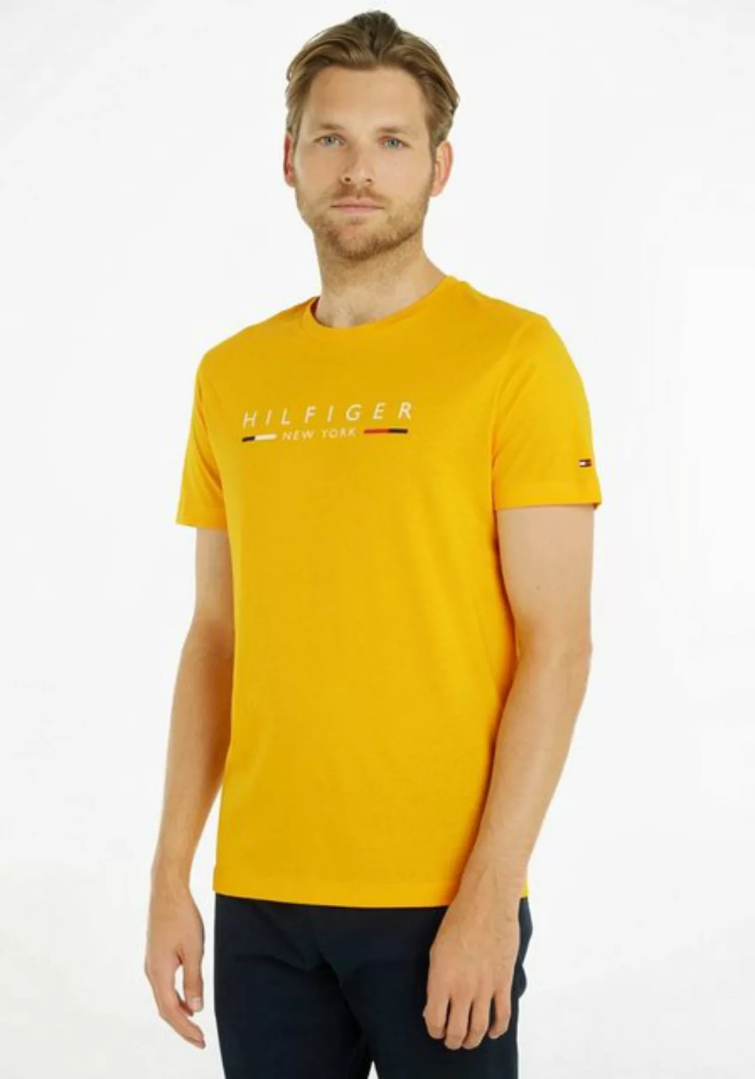 Tommy Hilfiger T-Shirt HILFIGER NEW YORK TEE mit Logoschriftzug auf der Bru günstig online kaufen