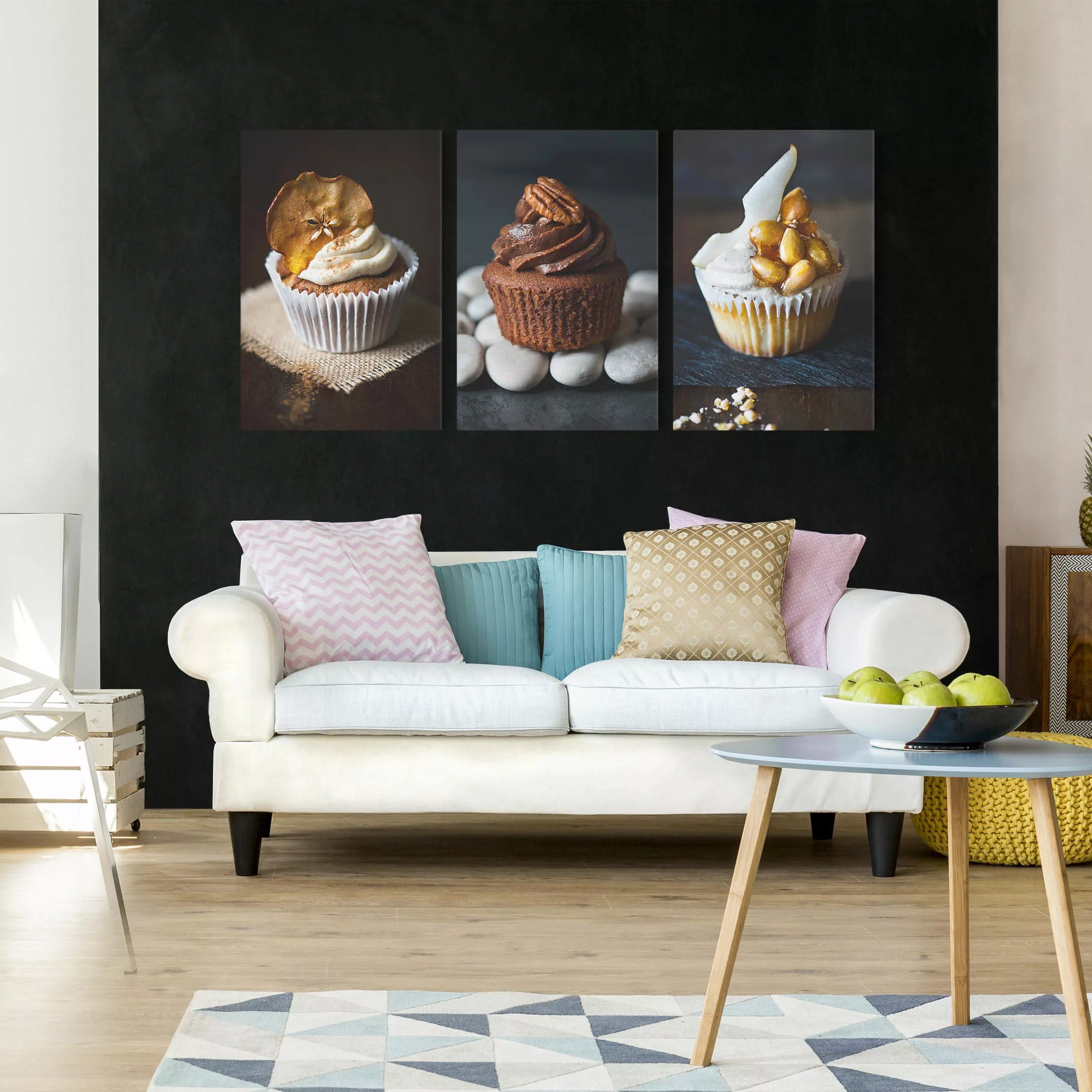 3-teiliges Leinwandbild Küche - Hochformat Saftige Cupcakes günstig online kaufen