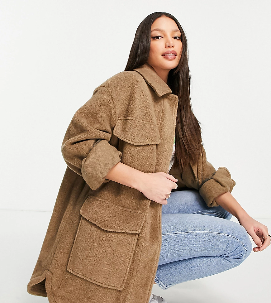 ASOS DESIGN Tall – Strukturierte Hemdjacke mit vier Taschen in Braun günstig online kaufen