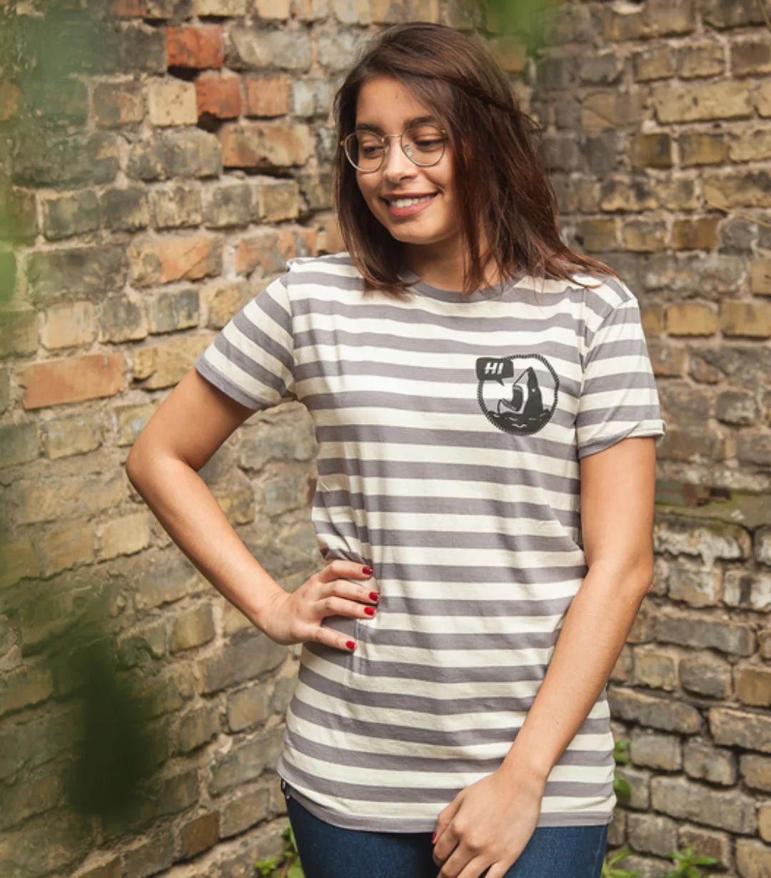 Hi Hai Haidrun - Grau/natur Streifen - Fair Gehandeltes Unisex T-shirt günstig online kaufen