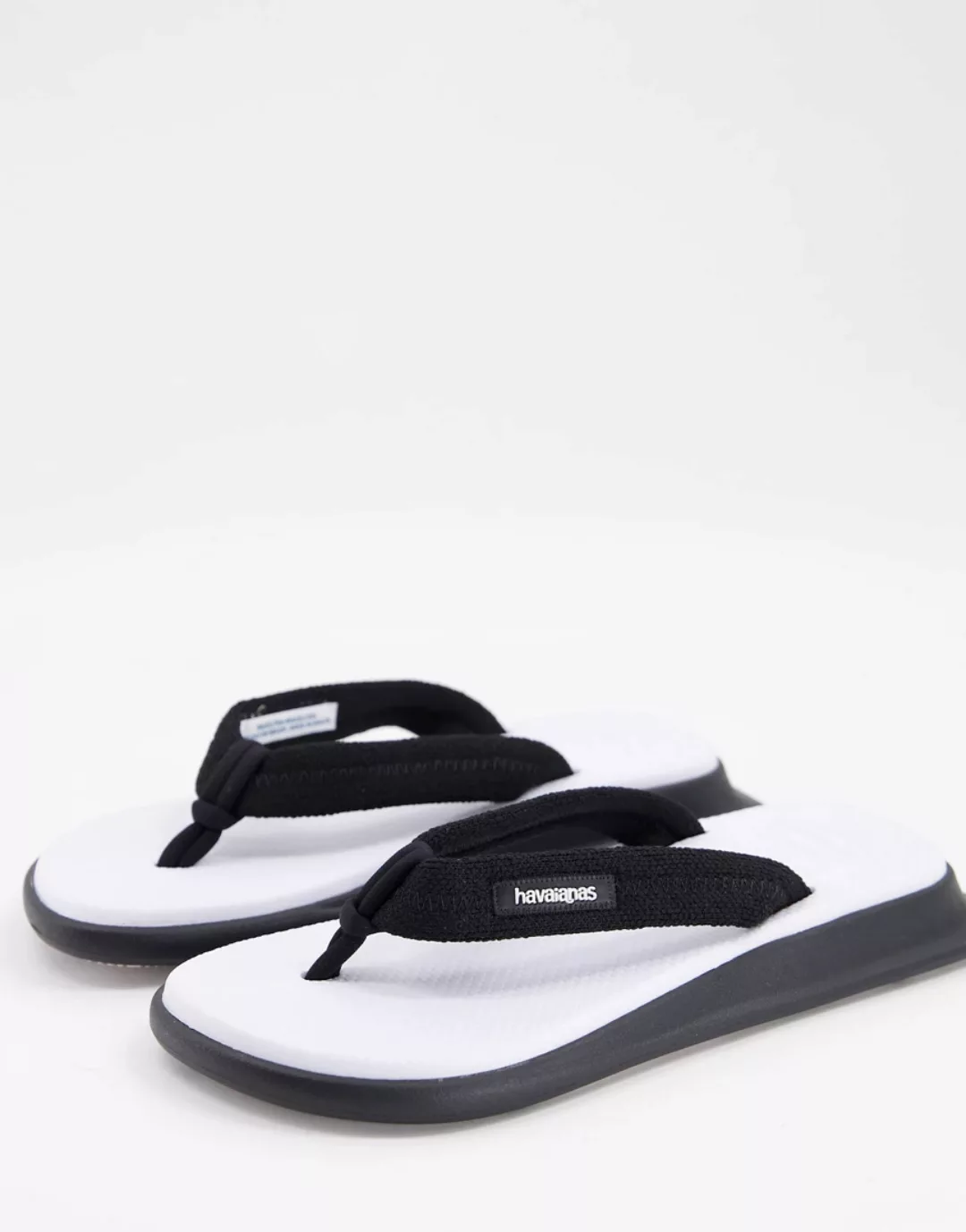 Havaianas Tradizori – Zehensteg-Sandalen mit eckiger Zehenpartie in Weiß ge günstig online kaufen