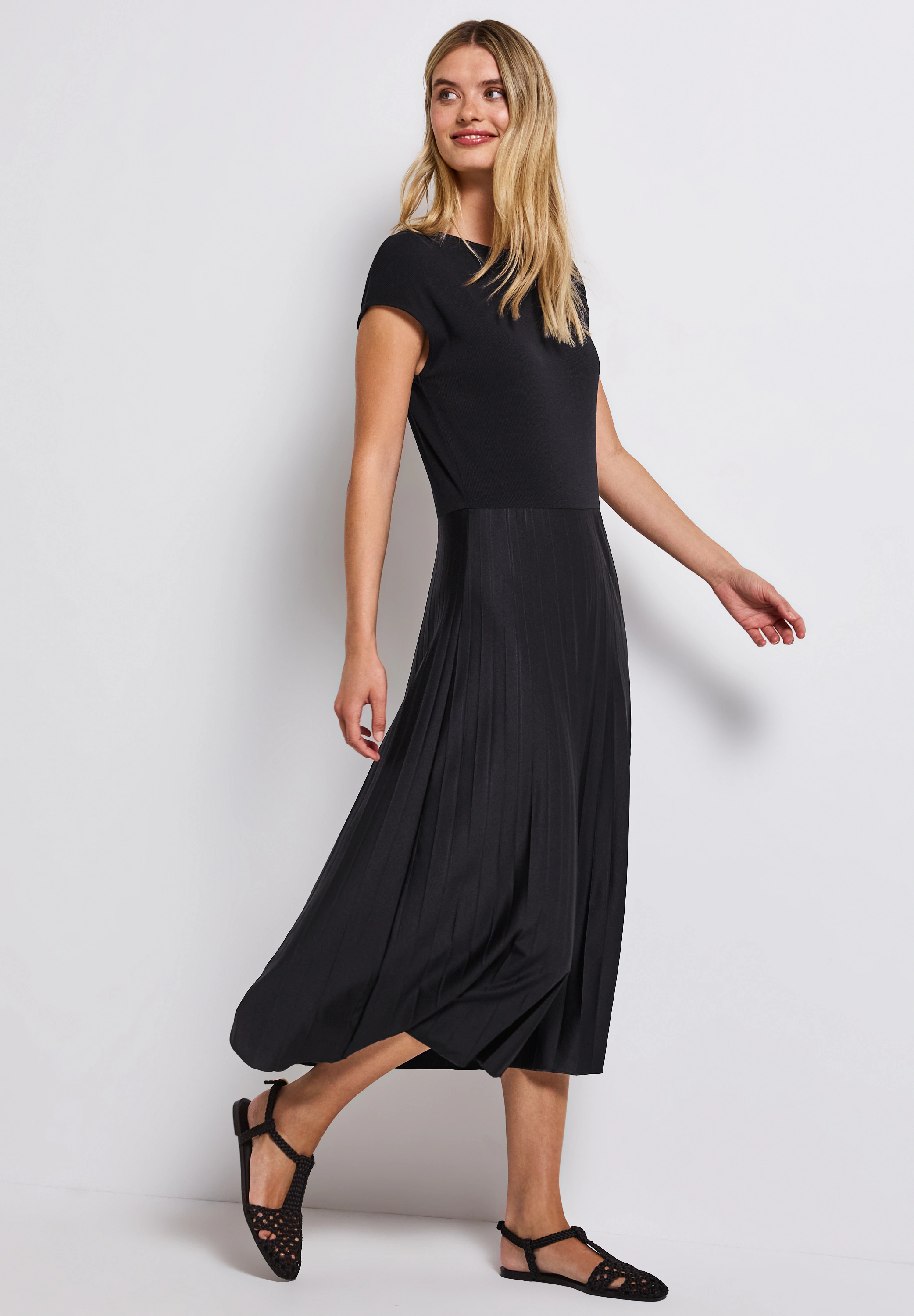 STREET ONE Midikleid in Unifarbe günstig online kaufen