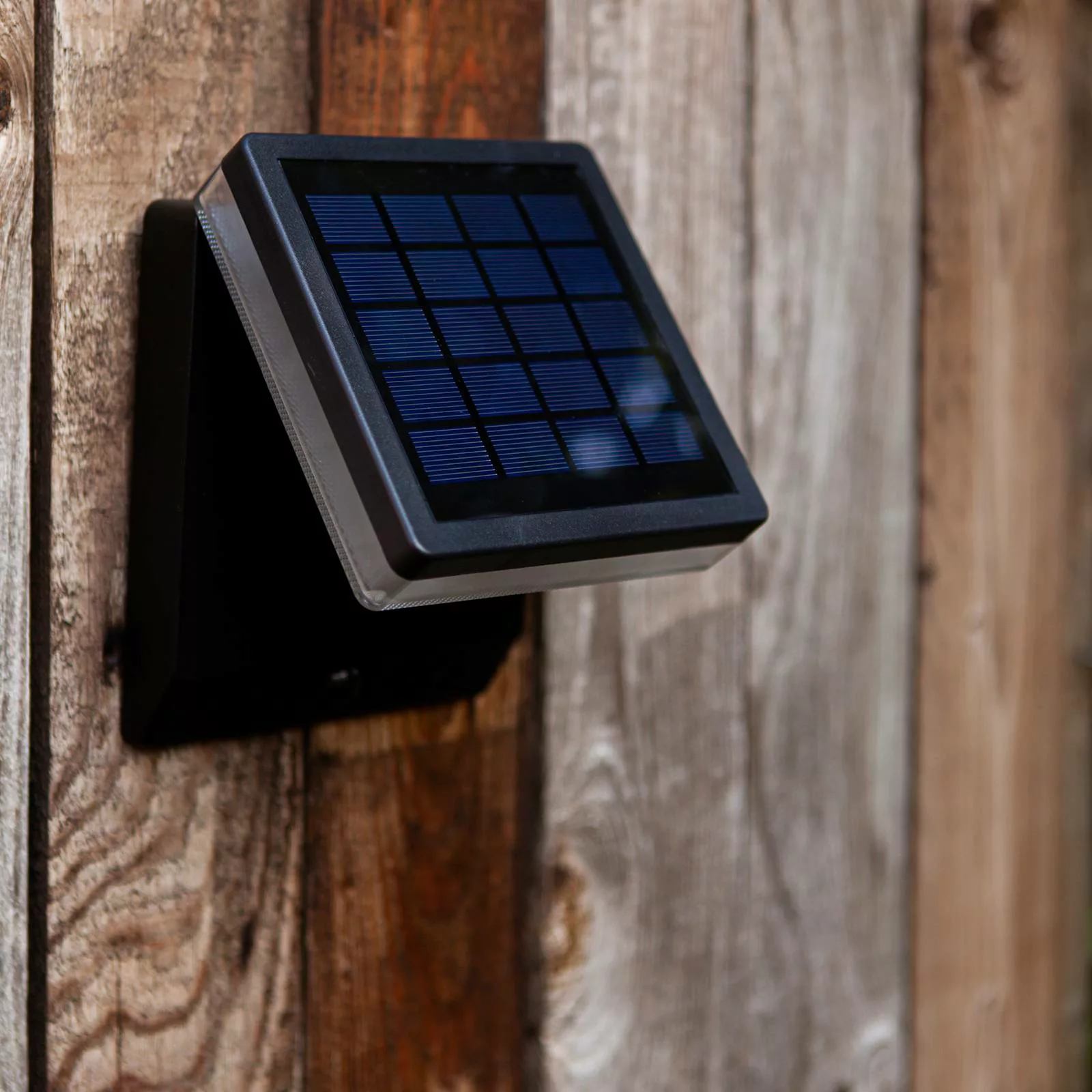 LED-Solarwandleuchte Moze, verstellbar mit Sensor günstig online kaufen