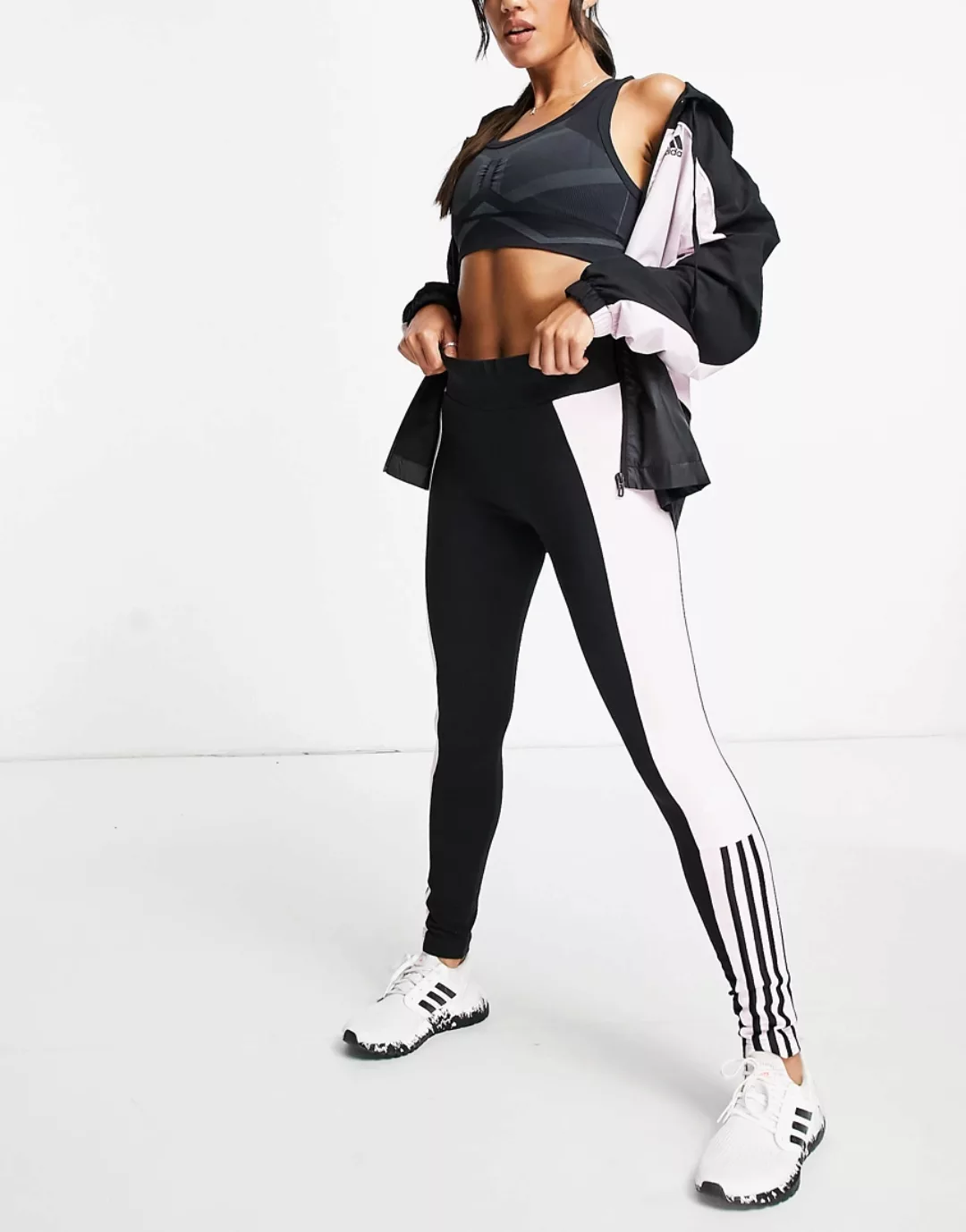 adidas – Training – Leggings in Schwarz mit Farbblockdesign in Rosa günstig online kaufen