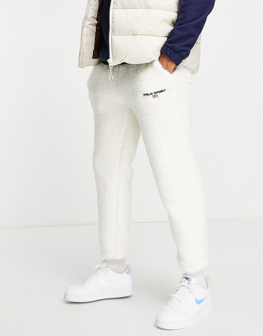 Polo Ralph Lauren – Sport Capsule – Jogginghose aus zotteligem Teddyfell in günstig online kaufen