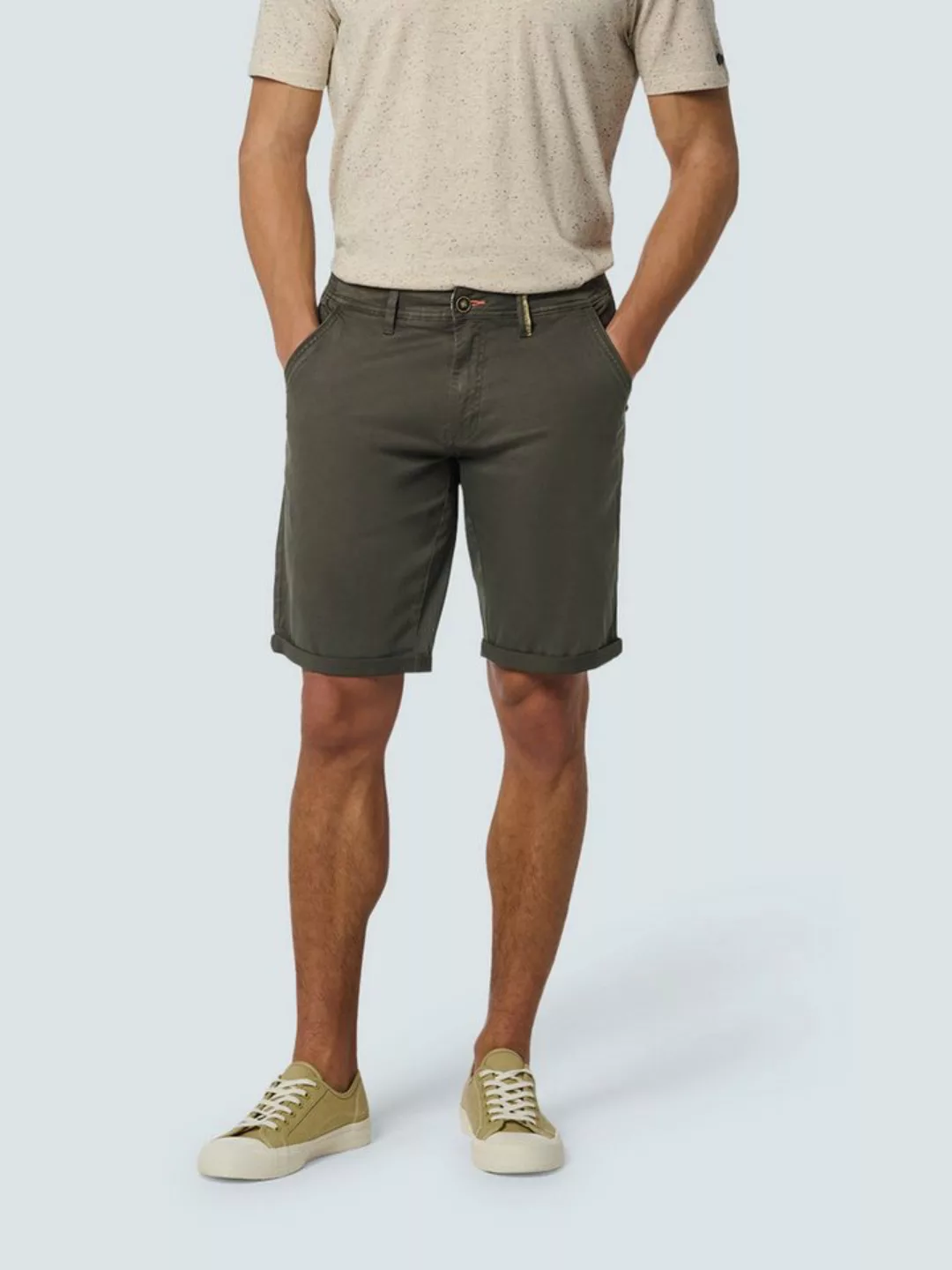 NO EXCESS Chinoshorts aus gefärbtem Twill-Stretch günstig online kaufen