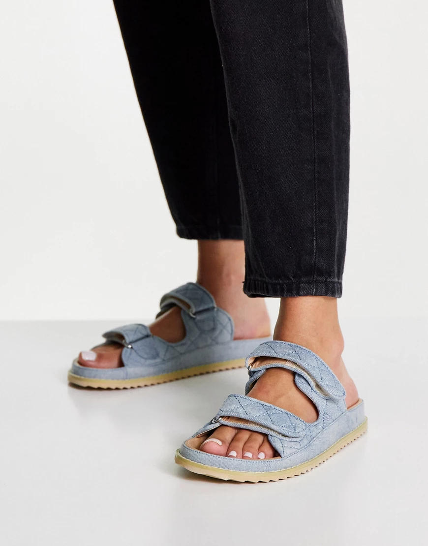 NA-KD – Robuste Denim-Sandalen mit Steppmuster in Blau günstig online kaufen