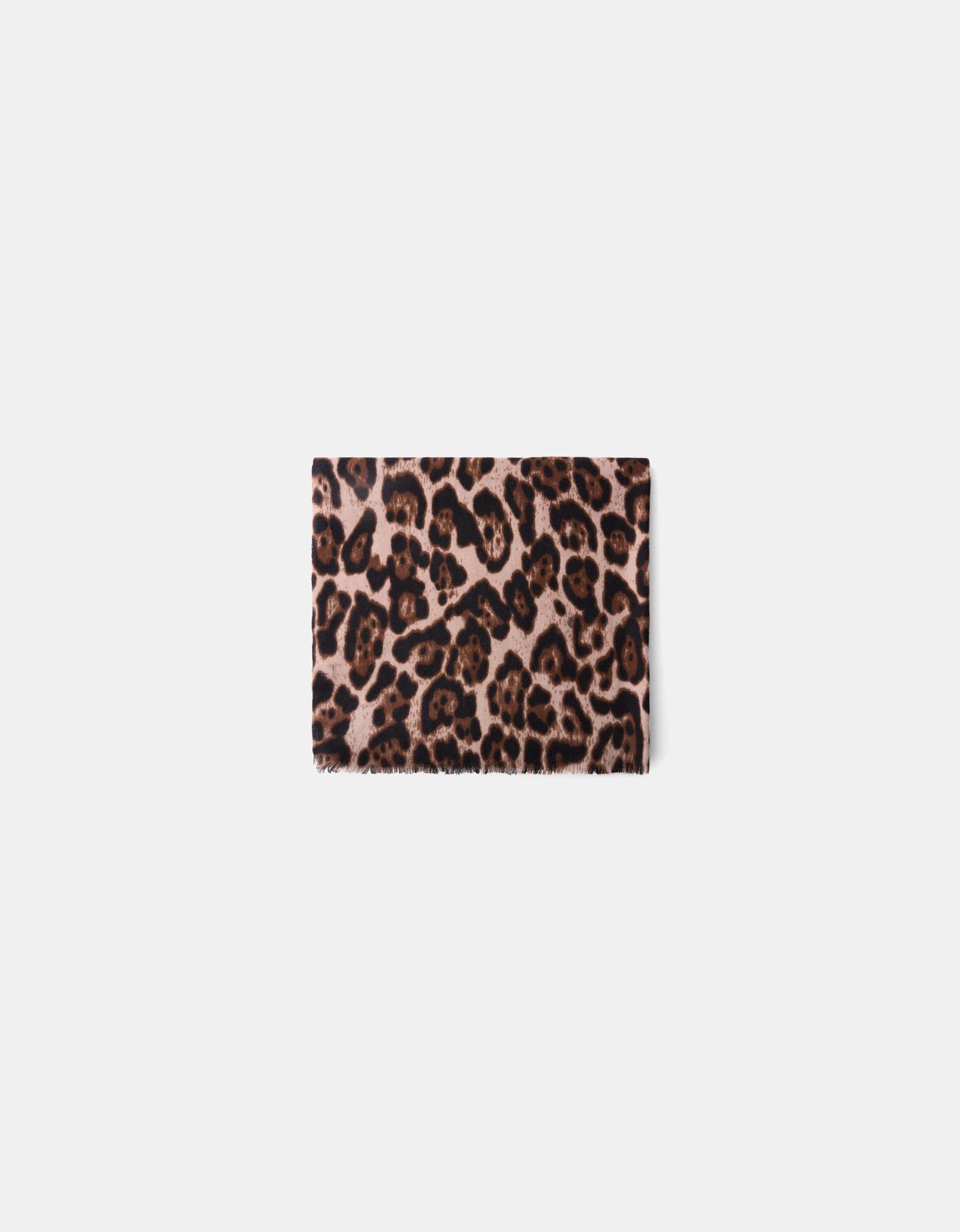 Bershka Schal Mit Animalprint Damen Braun günstig online kaufen