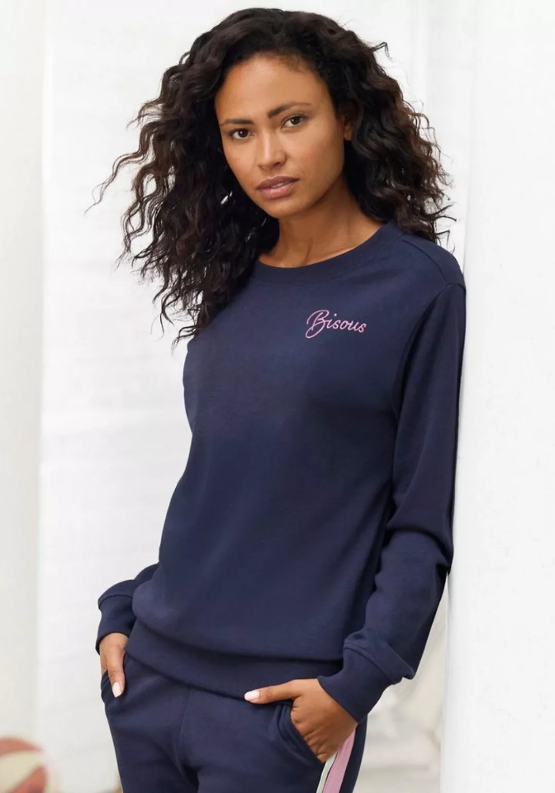 Vivance Sweatshirt (1-tlg) Sweatshirt mit Frontprint, Loungeanzug günstig online kaufen