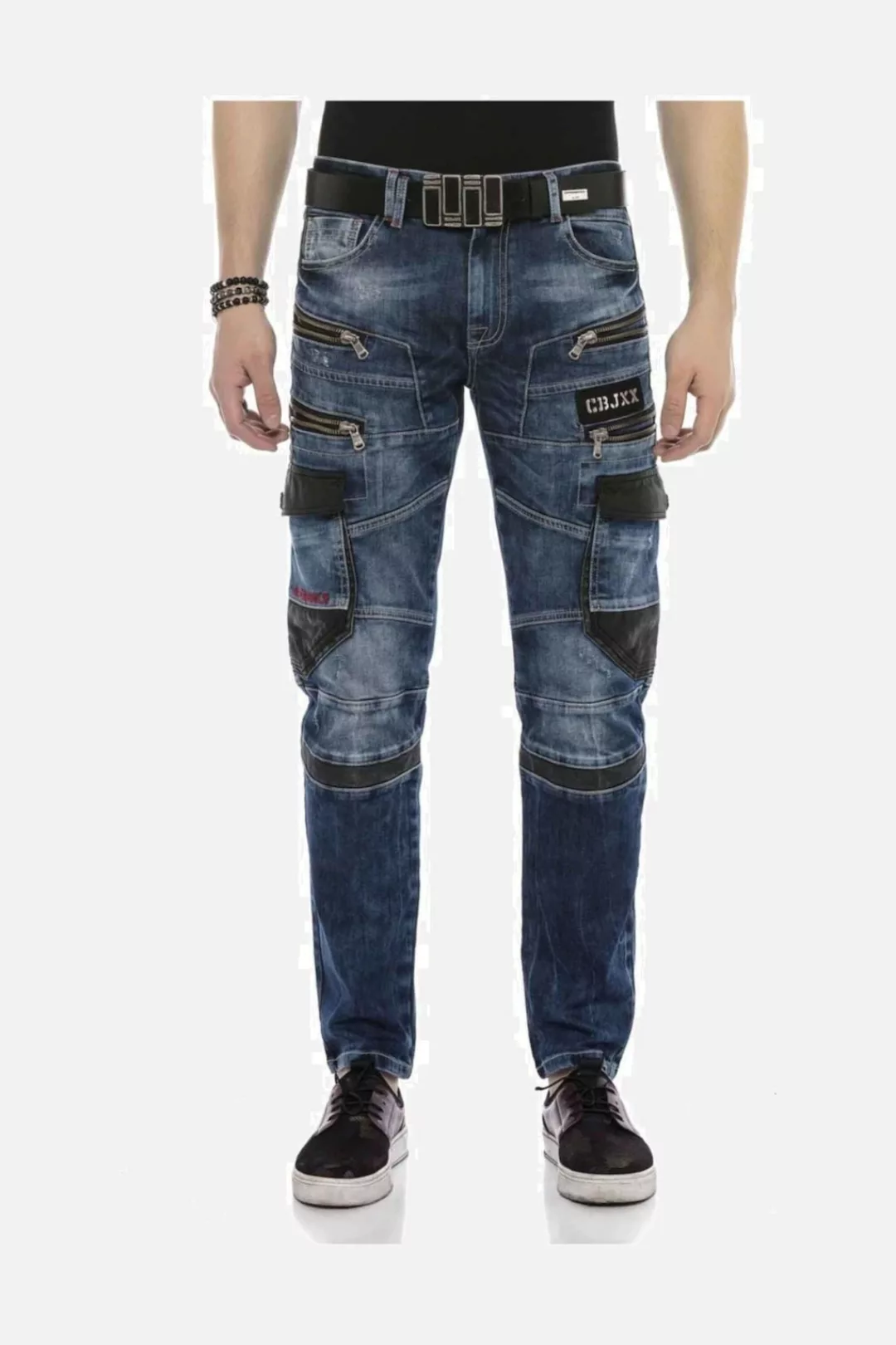 Cipo & Baxx Regular-fit-Jeans "DENIM", bequeme Jeans mit auffälligen Applik günstig online kaufen