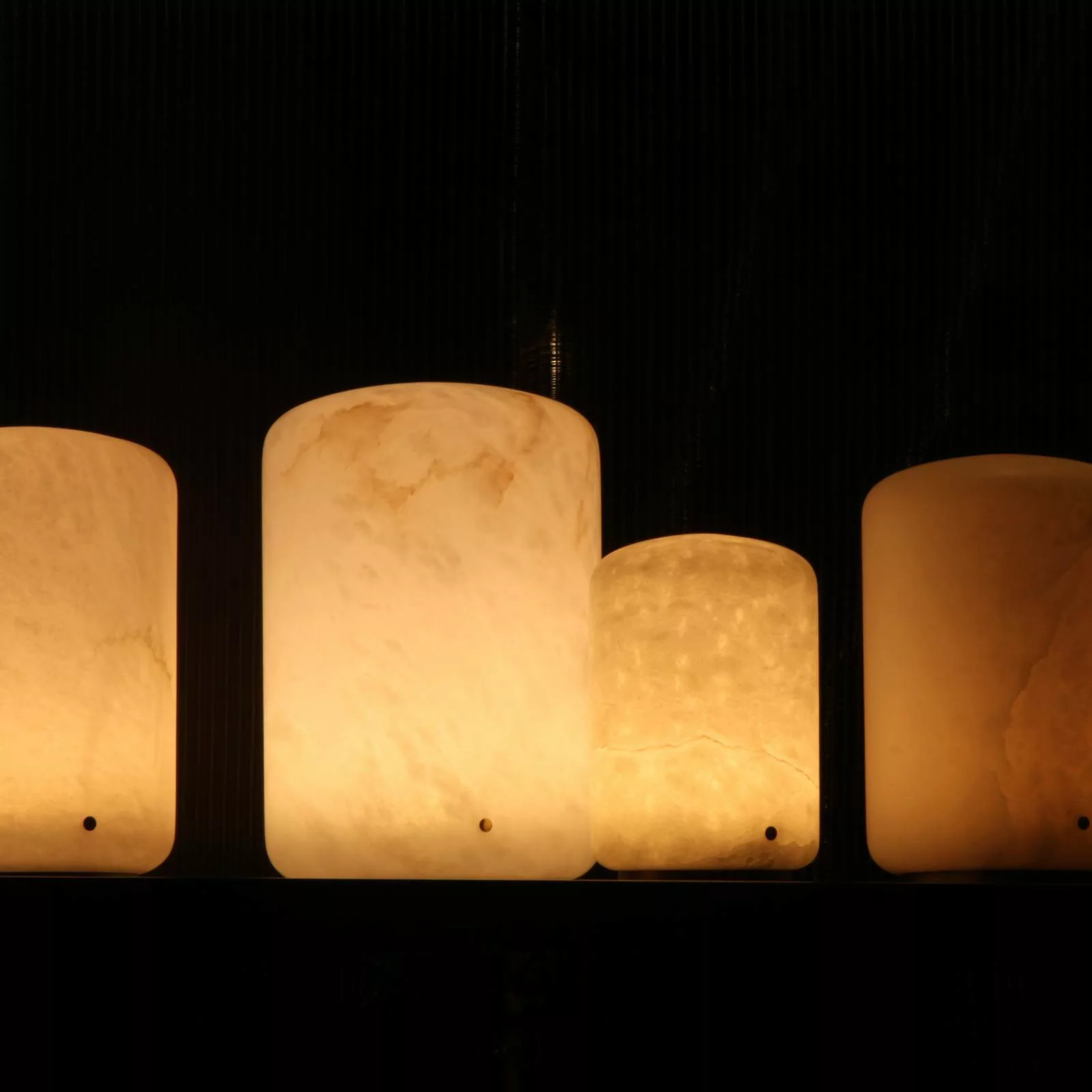 LED-Tischleuchte Capsule aus Alabaster Höhe 30,2cm günstig online kaufen