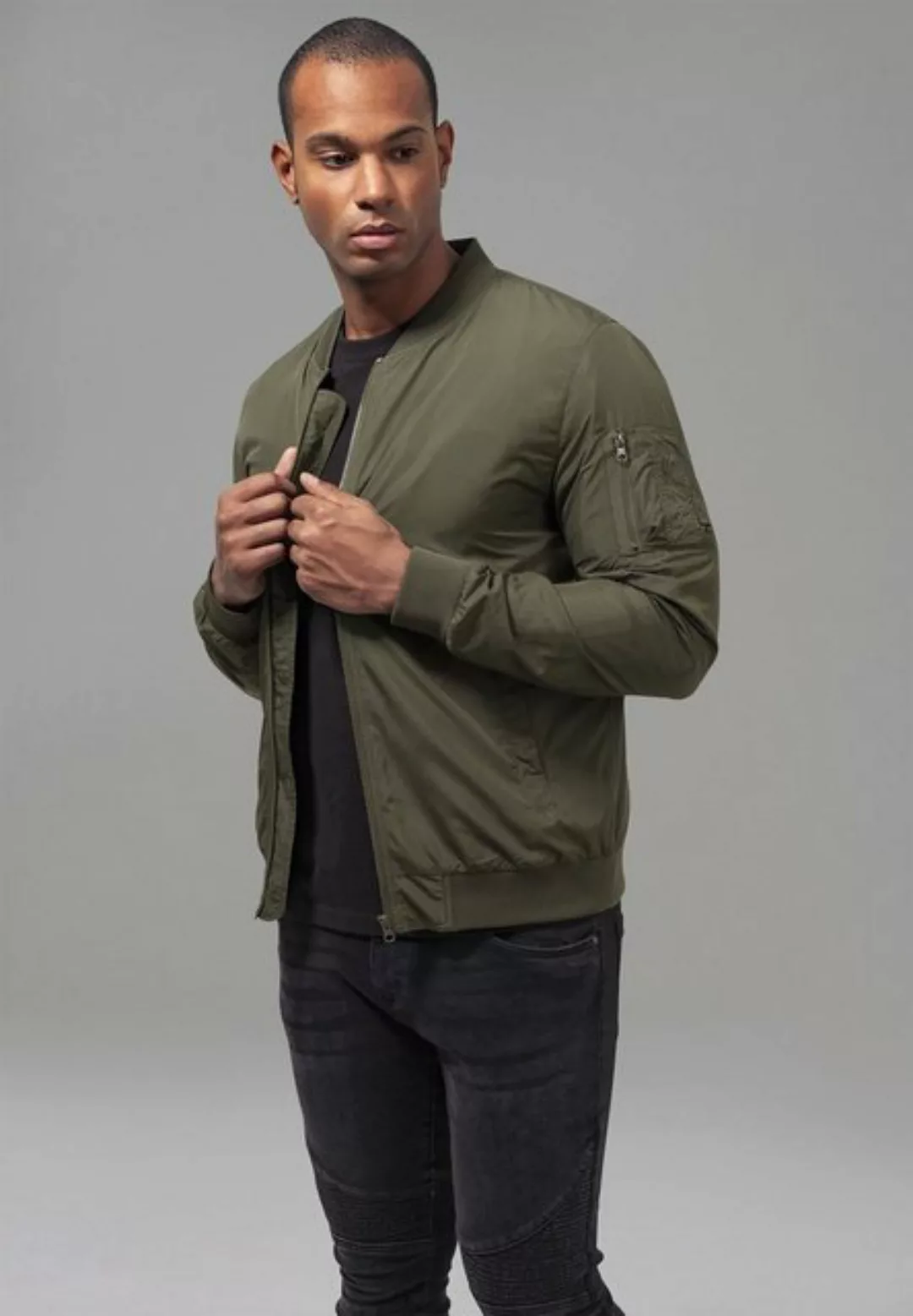 Urban Classics Jacke Herren LIGHT BOMBER JACKET TB1258 Dunkelgrün Dark Oliv günstig online kaufen