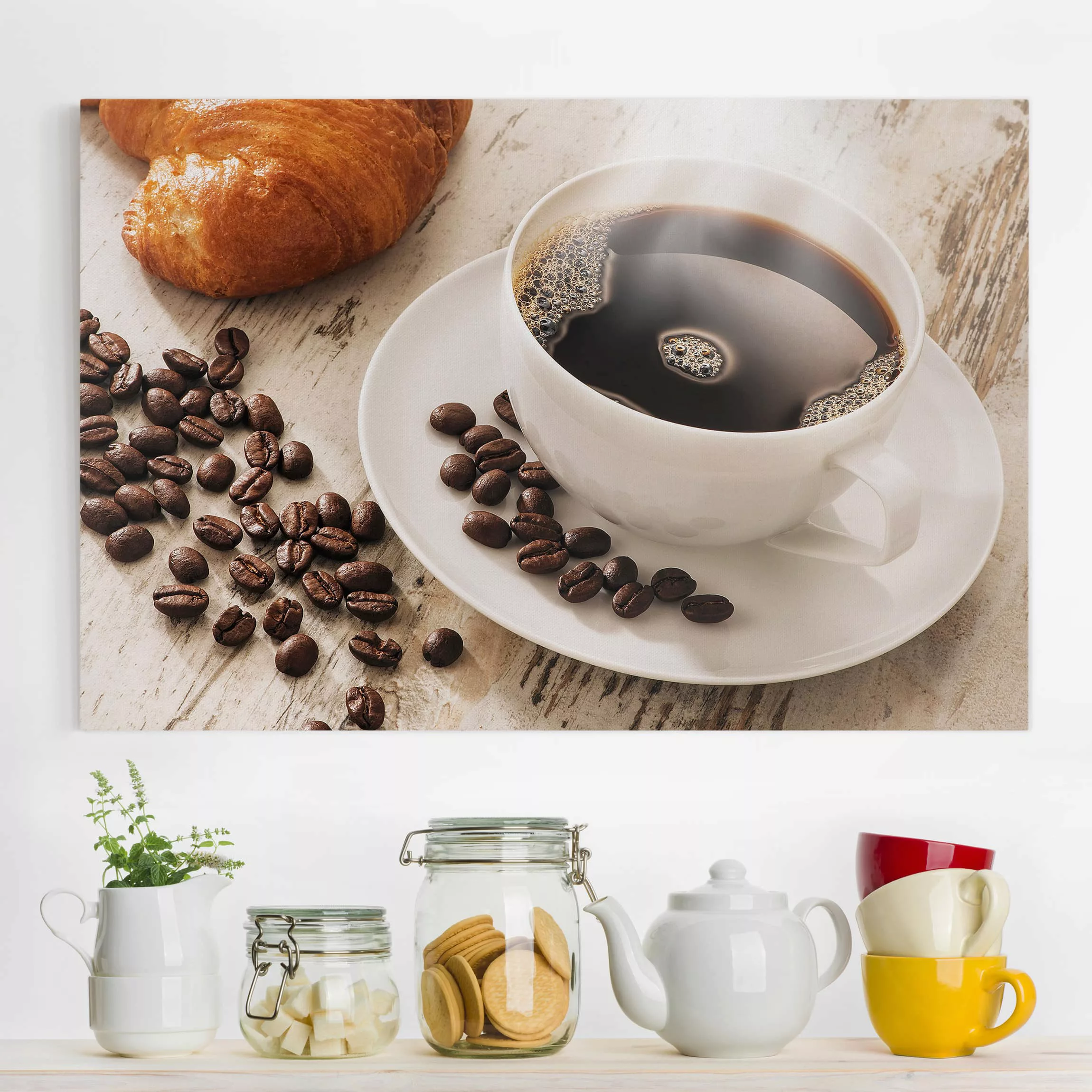 Leinwandbild Küche - Querformat Dampfende Kaffeetasse mit Kaffeebohnen günstig online kaufen