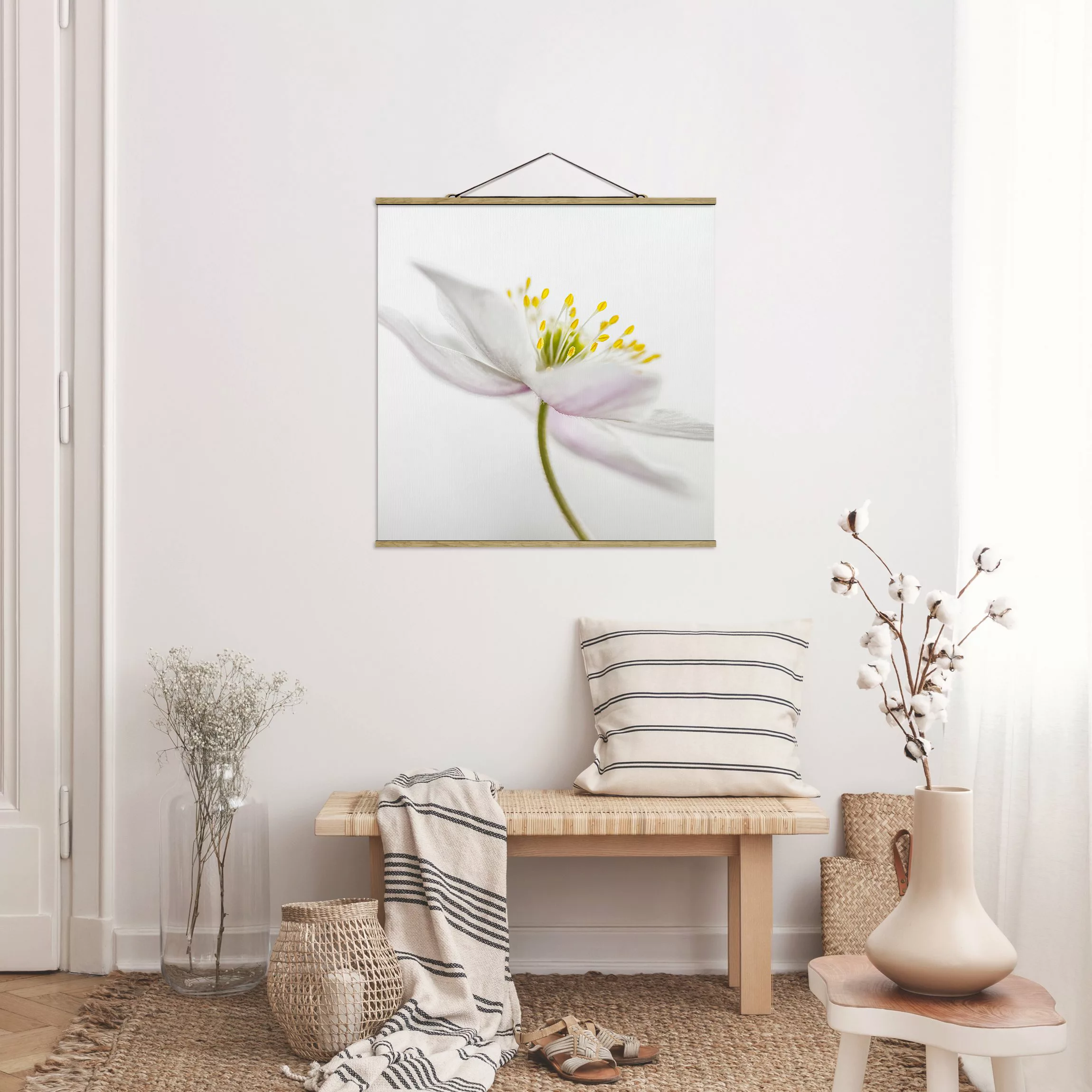 Stoffbild Blumen mit Posterleisten - Quadrat Nemorosa günstig online kaufen