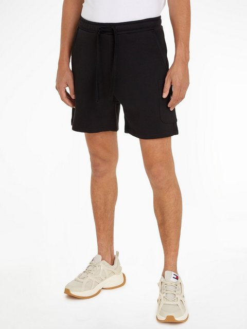 Tommy Jeans Cargoshorts TJM BADGE CARGO SHORT mit Seitentasche günstig online kaufen