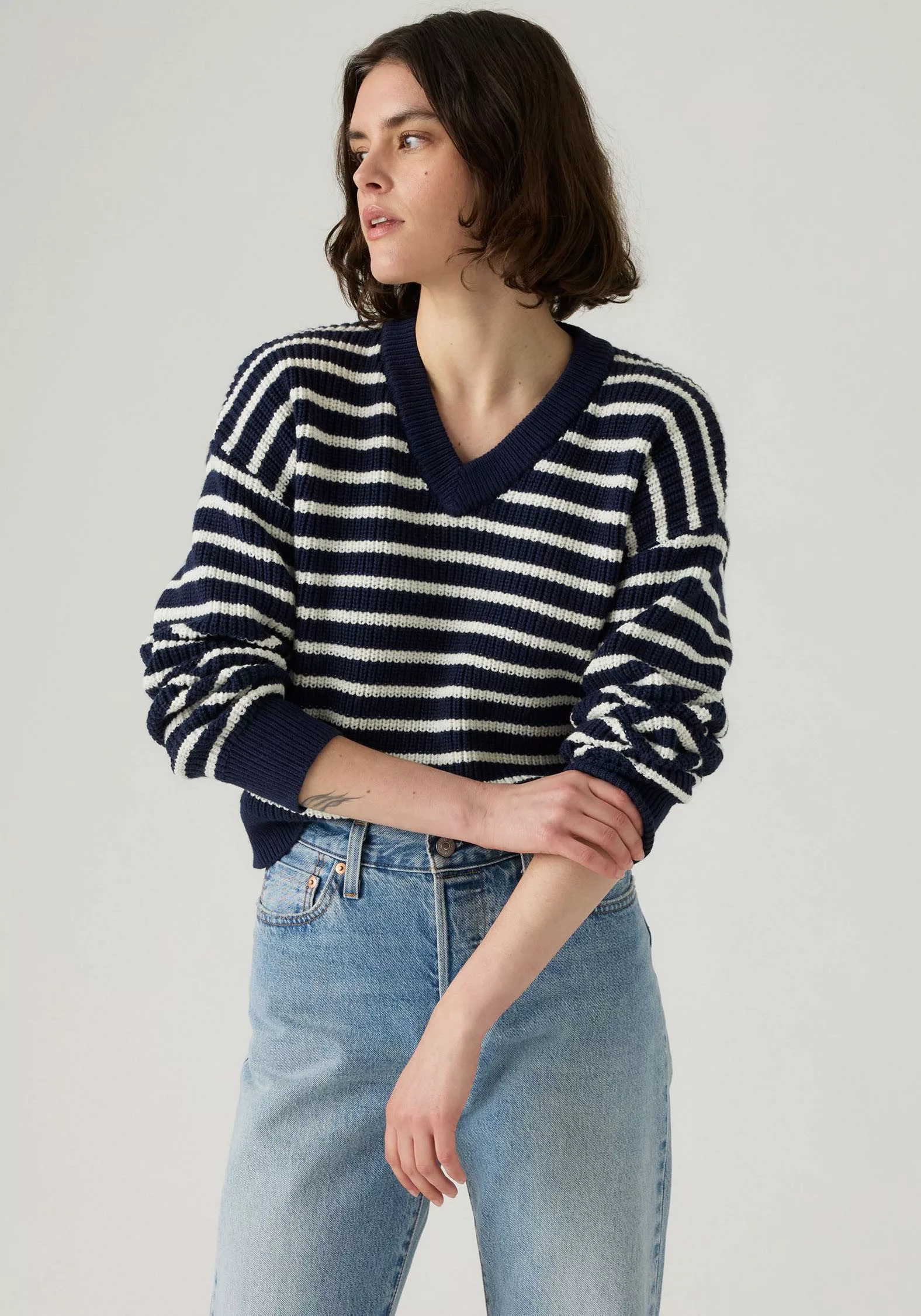 Levi's® Strickpullover REESE VNECK SWEAT mit günstig online kaufen